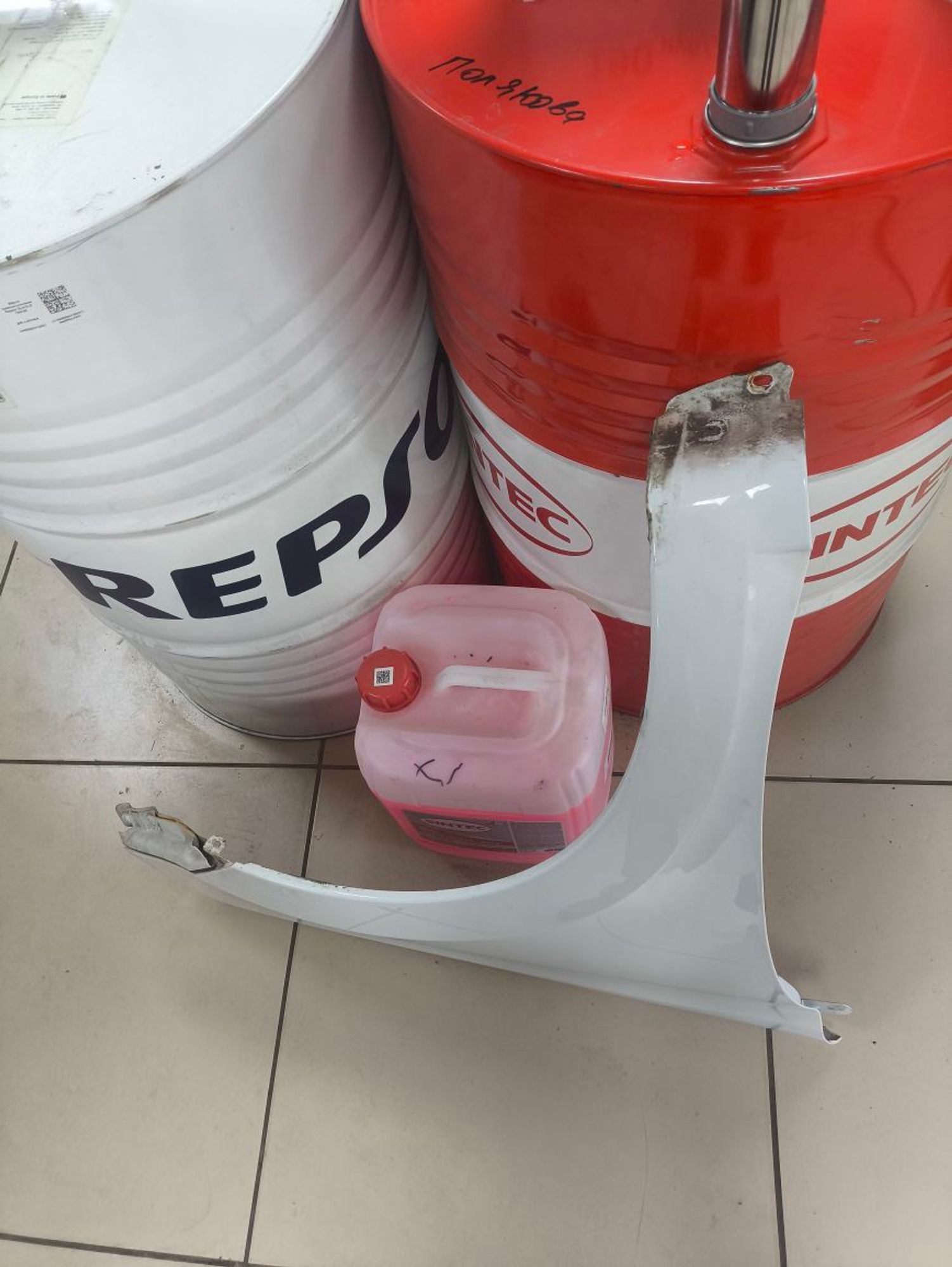 https://ycs.partsauto.market/partsauto-images/thmbs/userImages/a2d258a61cc08549ac0329b7373022c0/part/36e00780-0bc6-471d-93e9-75d448b61fe4_1780644771415.jpg