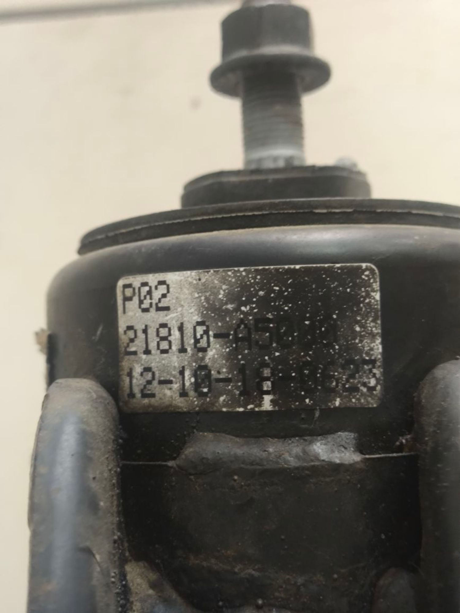 https://ycs.partsauto.market/partsauto-images/thmbs/userImages/a2d258a61cc08549ac0329b7373022c0/part/37ba3e8f-d6e0-4e4a-bdee-cf6c3d559916_1787139932861.jpg