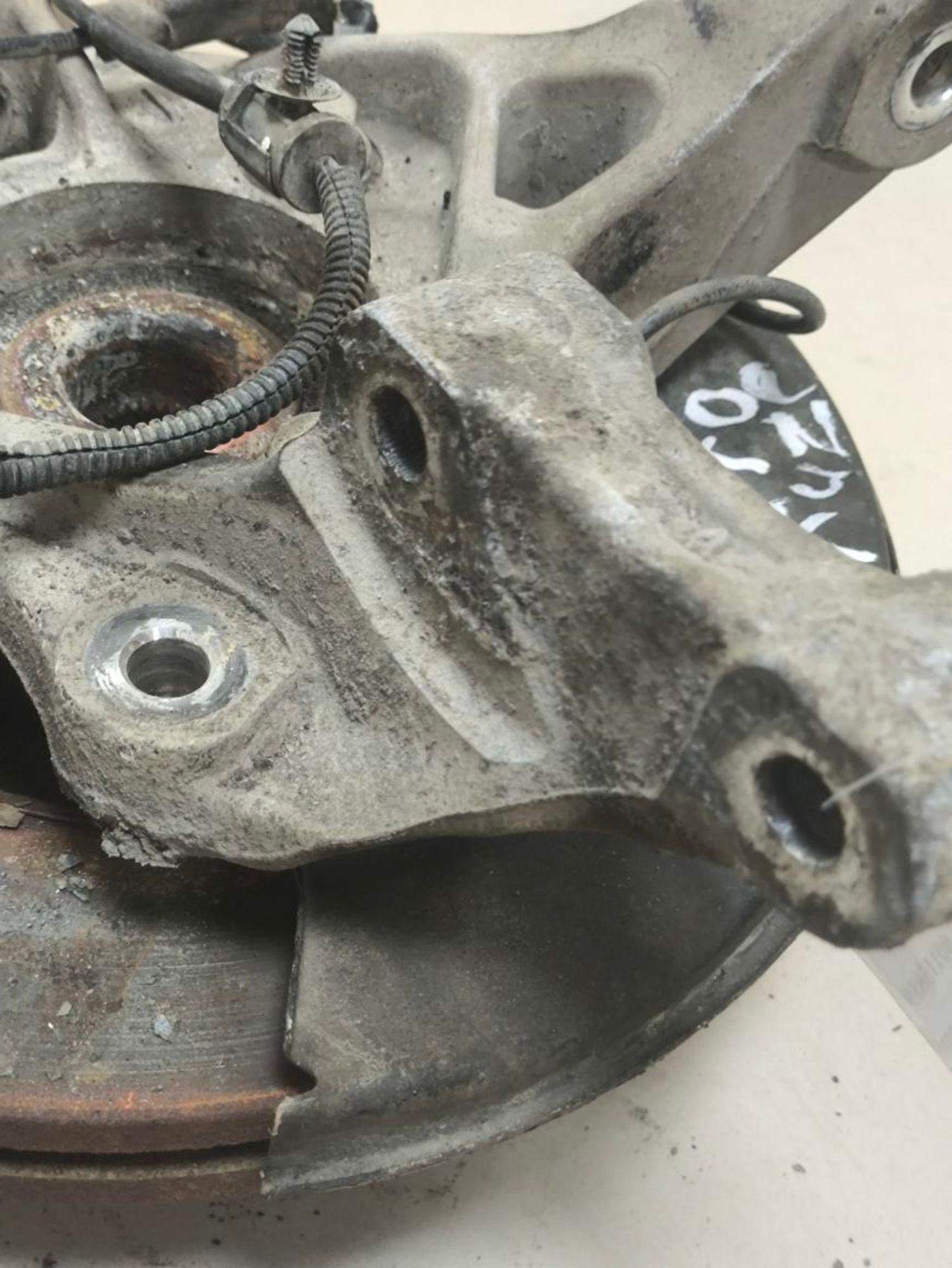 https://ycs.partsauto.market/partsauto-images/thmbs/userImages/a2d258a61cc08549ac0329b7373022c0/part/37bba8c1-6efd-4b4e-bbb5-e14f8dd1ac38_1787232893714.jpg