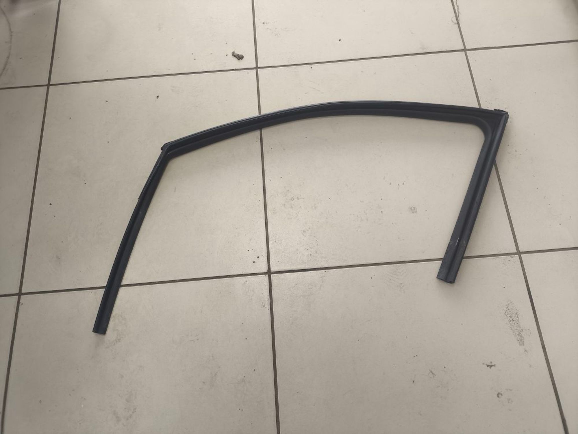 https://ycs.partsauto.market/partsauto-images/thmbs/userImages/a2d258a61cc08549ac0329b7373022c0/part/37cf972c-9318-4d89-8588-dc6f6ae77f32_1785491789000.jpg