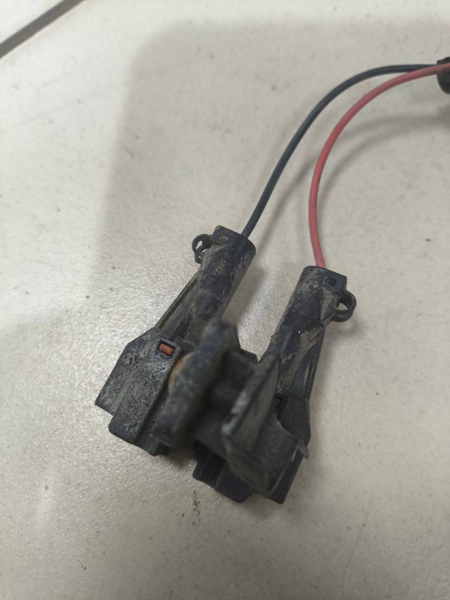 https://ycs.partsauto.market/partsauto-images/thmbs/userImages/a2d258a61cc08549ac0329b7373022c0/part/3988e578-adcc-41ef-8b73-eb184f57c2ee_1781941101778.jpg