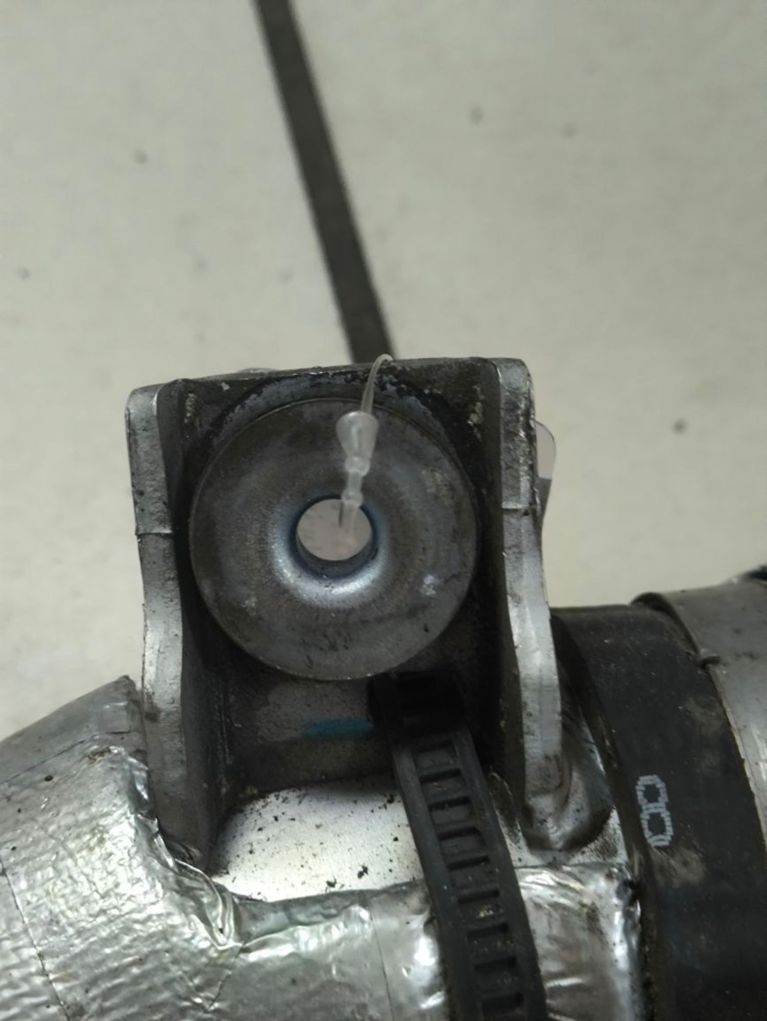 https://ycs.partsauto.market/partsauto-images/thmbs/userImages/a2d258a61cc08549ac0329b7373022c0/part/39a3e9f2-f5be-40e3-9945-8270b90af958_1786955908460.jpg