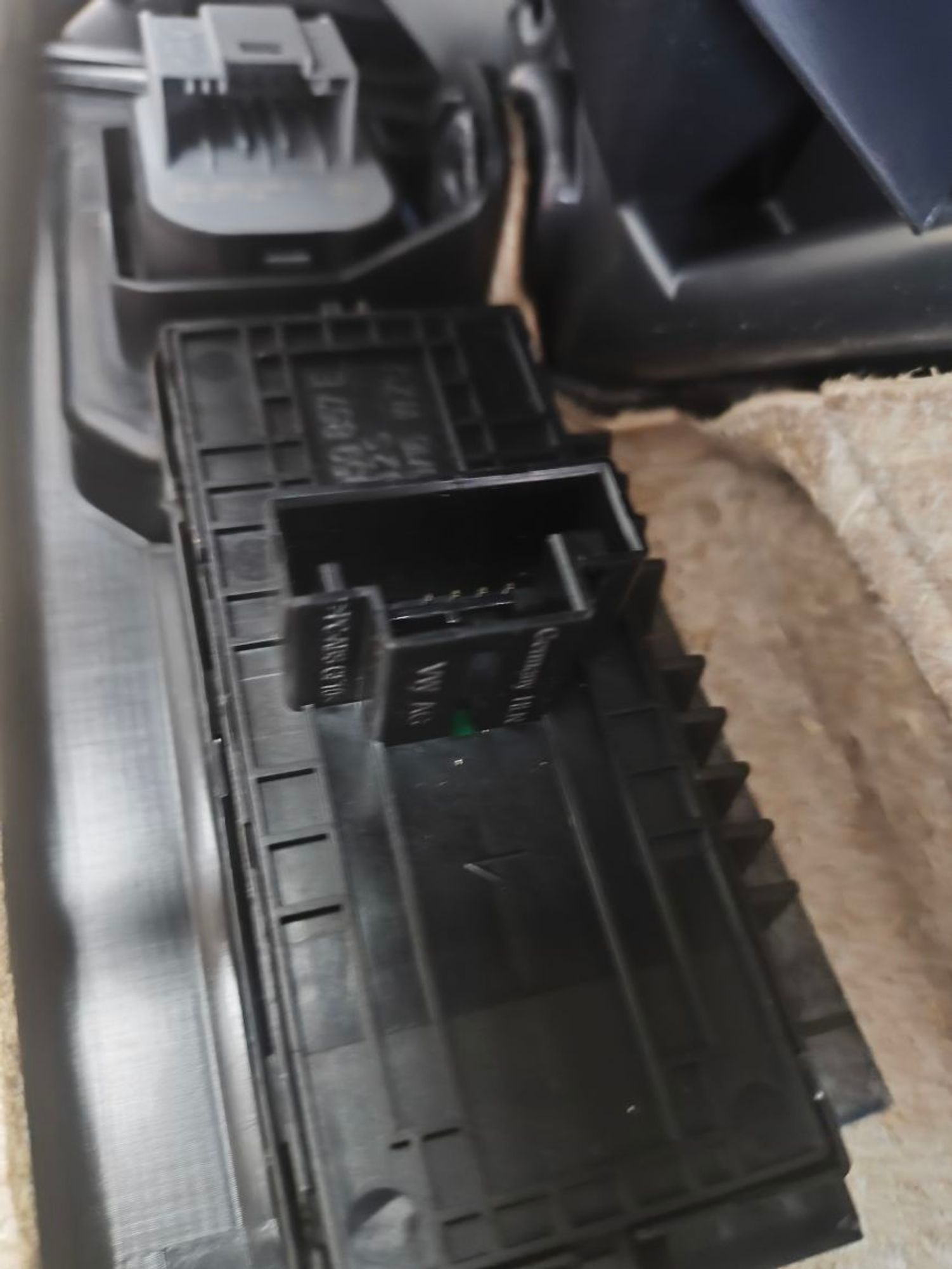 https://ycs.partsauto.market/partsauto-images/thmbs/userImages/a2d258a61cc08549ac0329b7373022c0/part/39d6e6f1-24b9-487e-b572-7593959d6997_1781872541250.jpg
