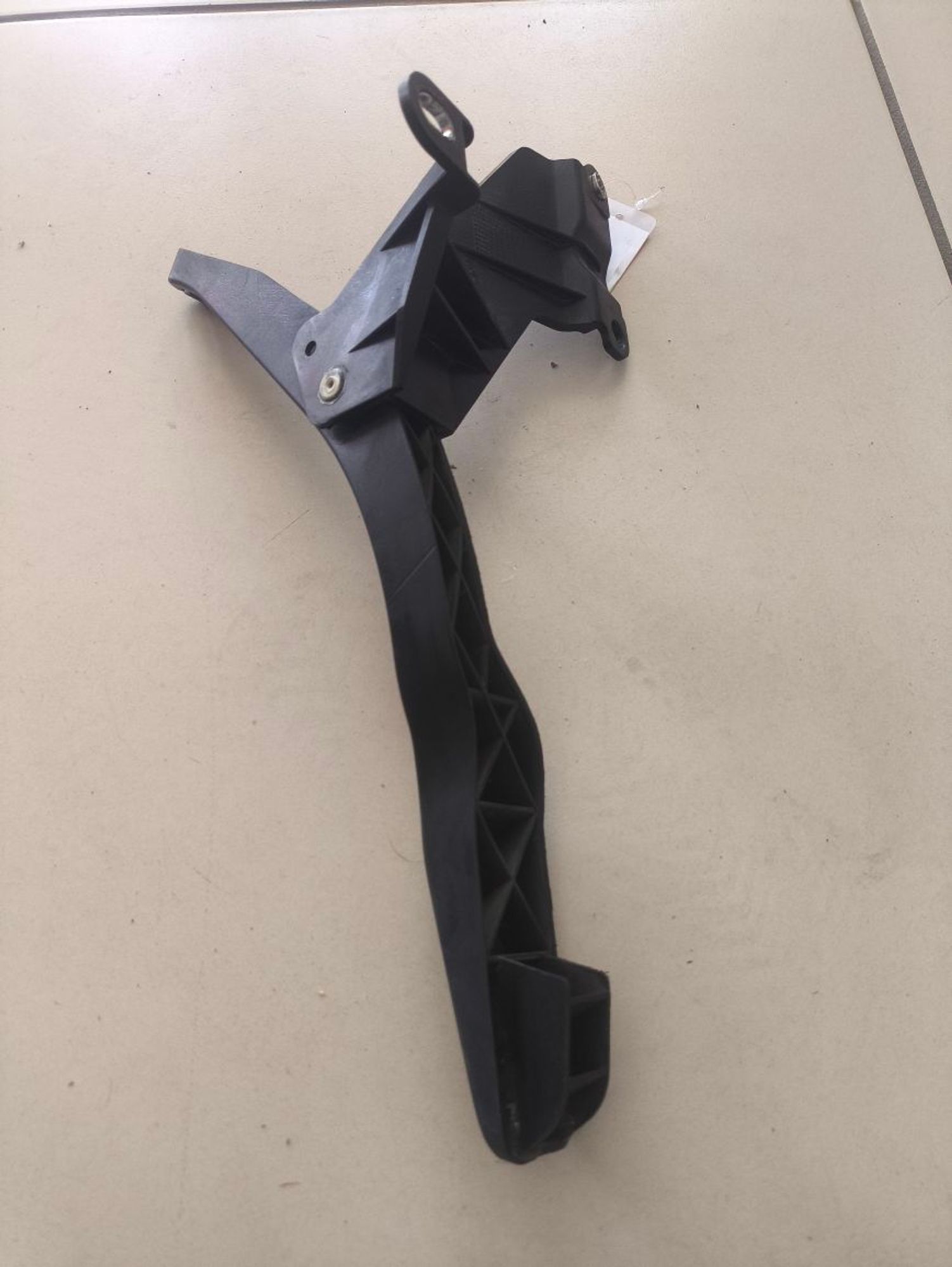 https://ycs.partsauto.market/partsauto-images/thmbs/userImages/a2d258a61cc08549ac0329b7373022c0/part/3aab1fab-46ab-4ddb-8ee9-9e18289d1b25_1787122955920.jpg