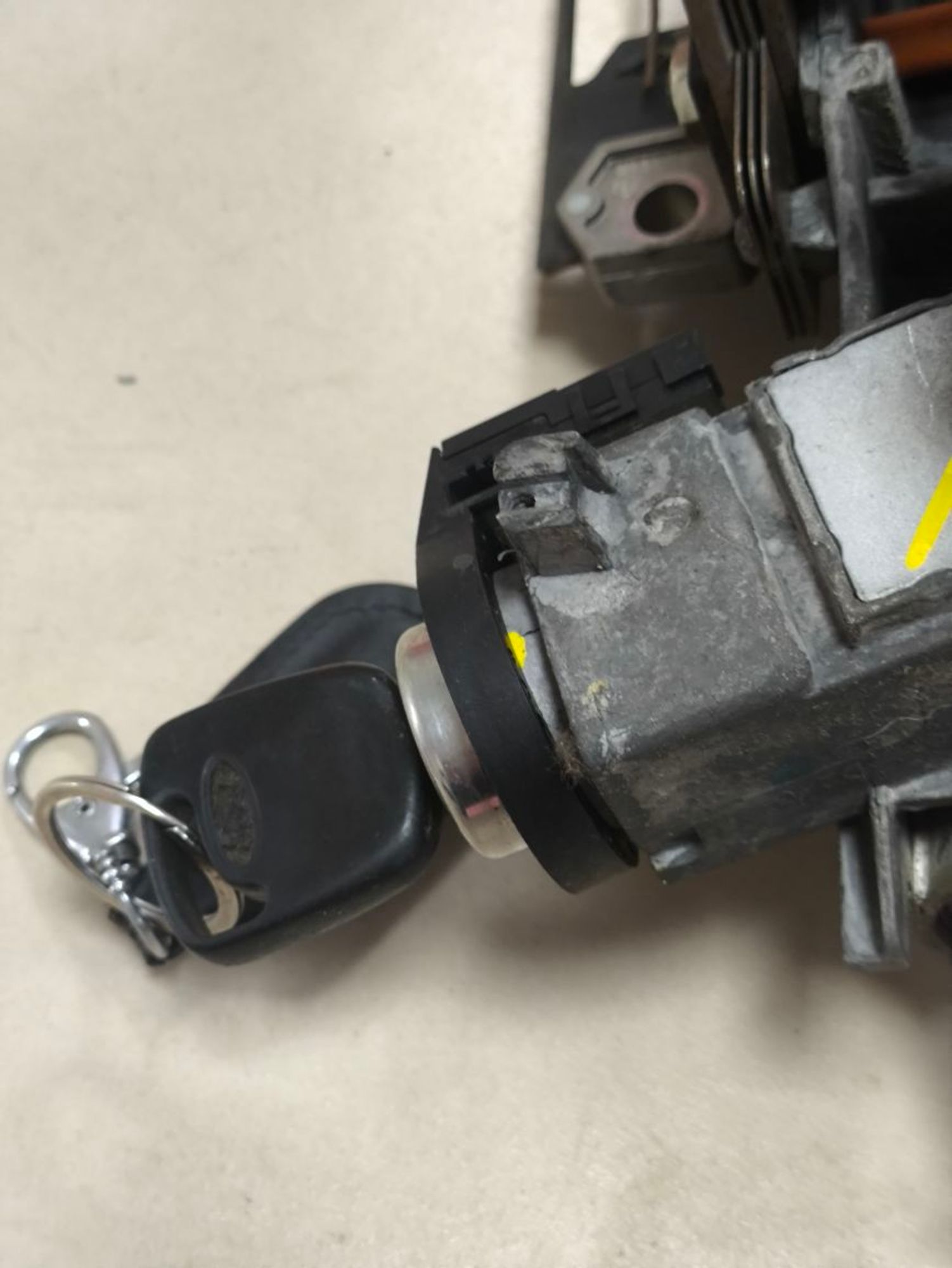 https://ycs.partsauto.market/partsauto-images/thmbs/userImages/a2d258a61cc08549ac0329b7373022c0/part/3aff6a5f-0e93-4525-bdb5-803d42e6a657_1787051126811.jpg