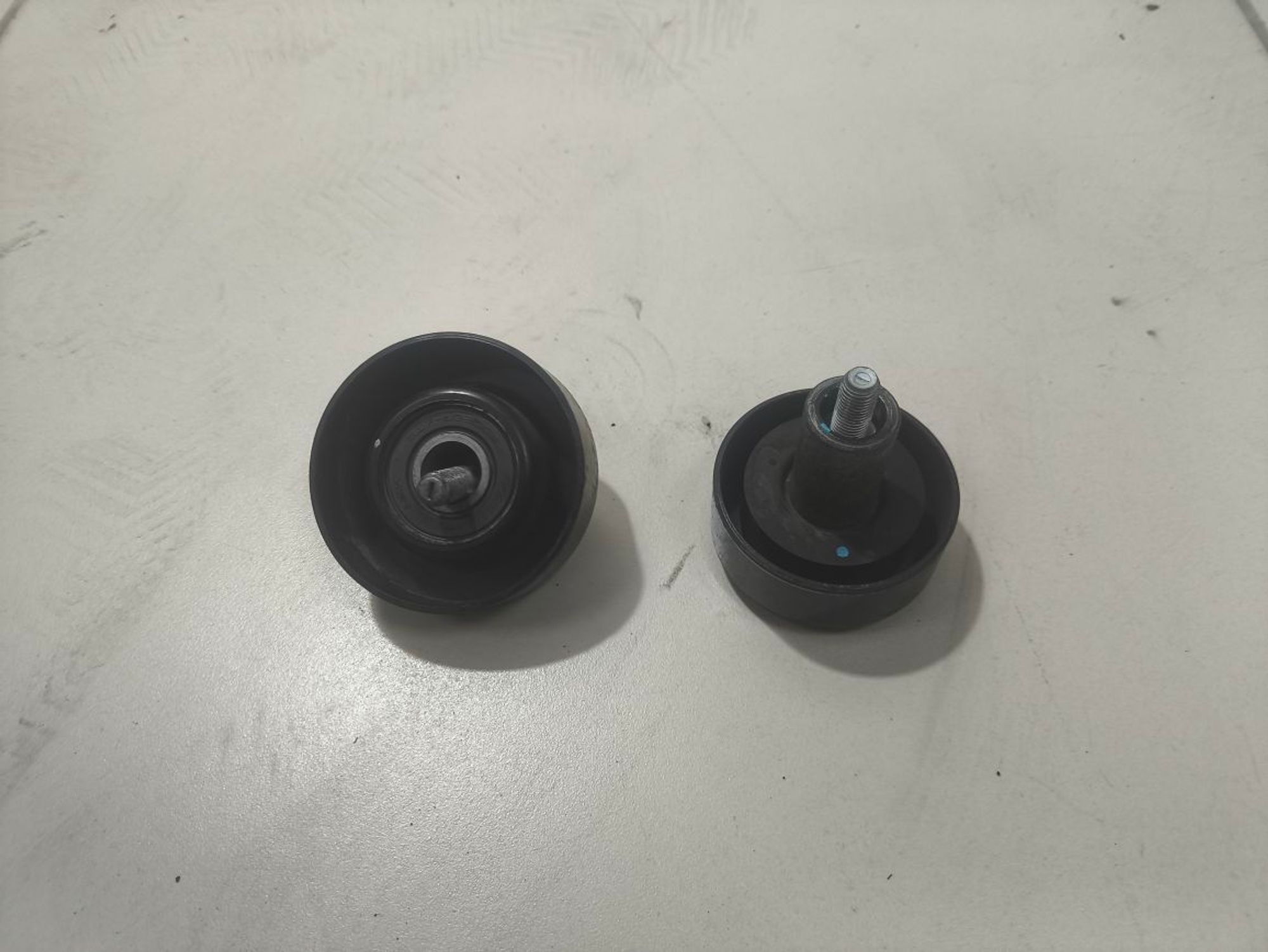 https://ycs.partsauto.market/partsauto-images/thmbs/userImages/a2d258a61cc08549ac0329b7373022c0/part/3c17a190-1bb7-4f28-bdae-0a6d5cf857d1_1780989149359.jpg
