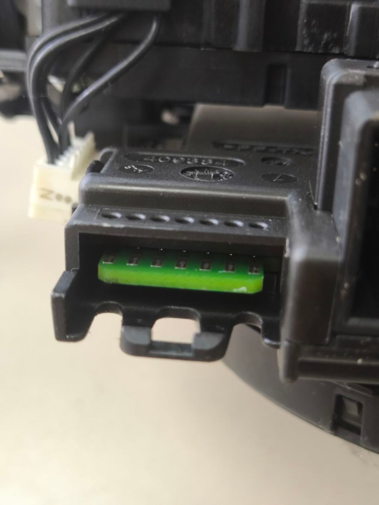 https://ycs.partsauto.market/partsauto-images/thmbs/userImages/a2d258a61cc08549ac0329b7373022c0/part/3d0cec86-cfdb-44c1-bbd0-584f2cd7e89a_1782393518473.jpg