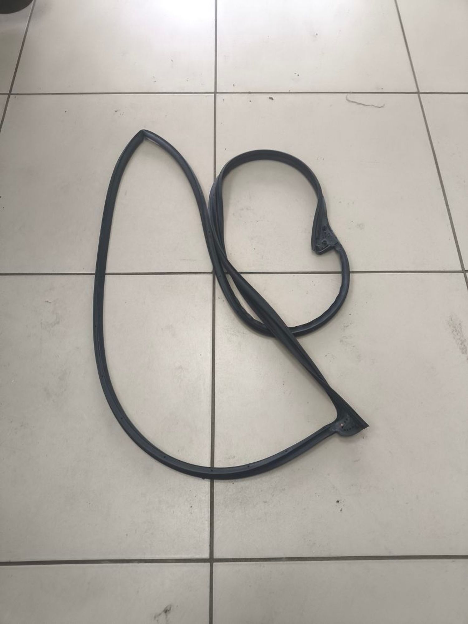 https://ycs.partsauto.market/partsauto-images/thmbs/userImages/a2d258a61cc08549ac0329b7373022c0/part/3d0d84d3-be82-4f27-bbad-d649b8eae32a_1785498553668.jpg