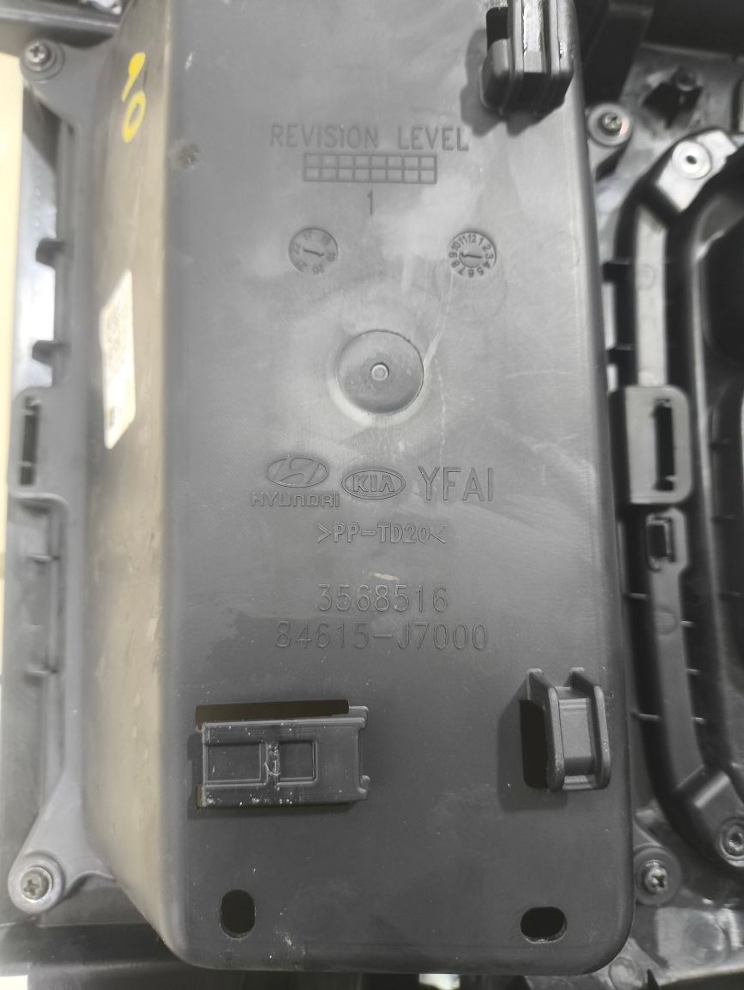 https://ycs.partsauto.market/partsauto-images/thmbs/userImages/a2d258a61cc08549ac0329b7373022c0/part/3d0d8fa0-4f5d-41d5-a849-bebfa8d20f93_1780486663836.jpg