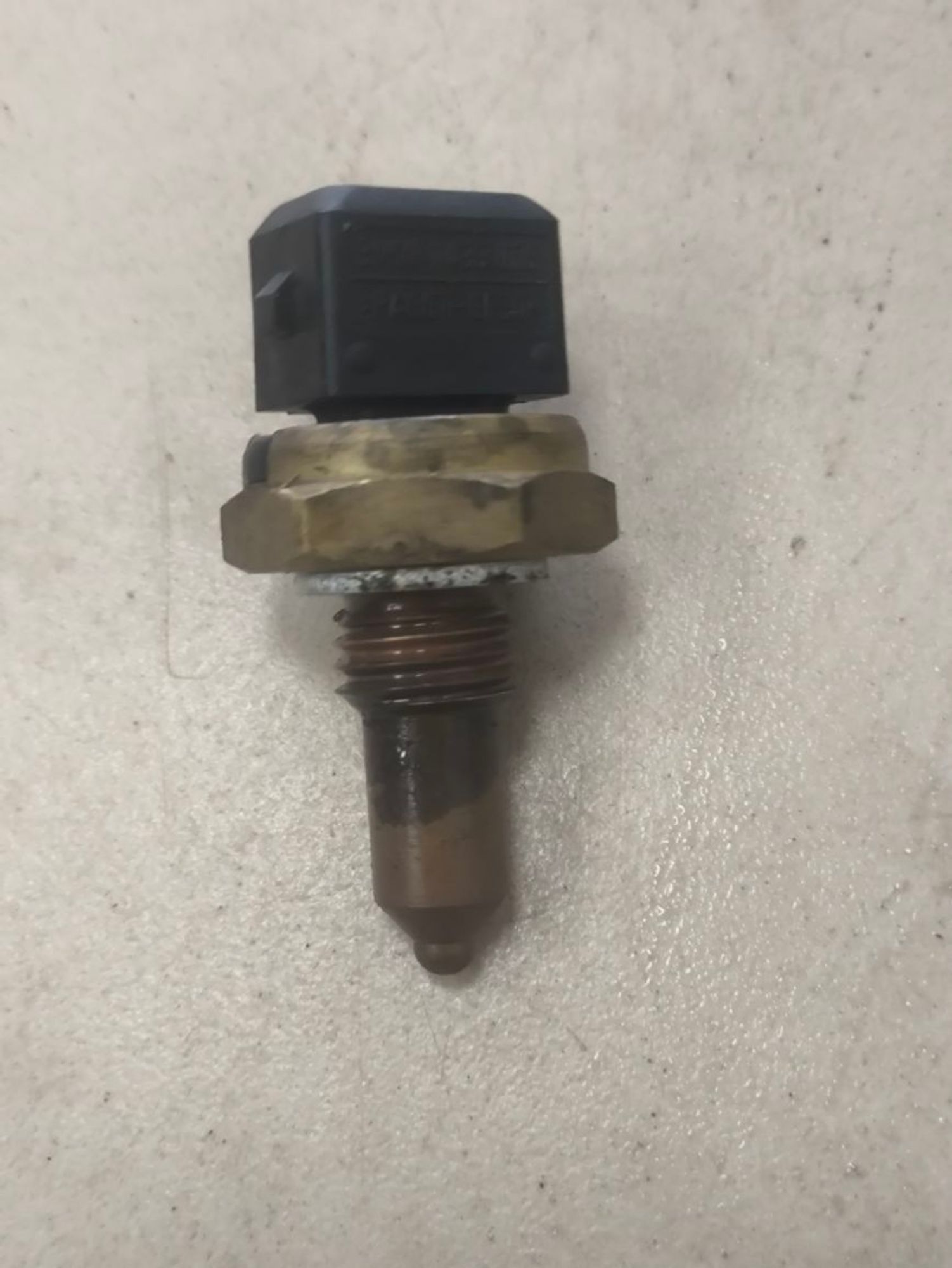 https://ycs.partsauto.market/partsauto-images/thmbs/userImages/a2d258a61cc08549ac0329b7373022c0/part/3d409943-609e-4bea-8016-3a765474082d_1786022500184.jpg