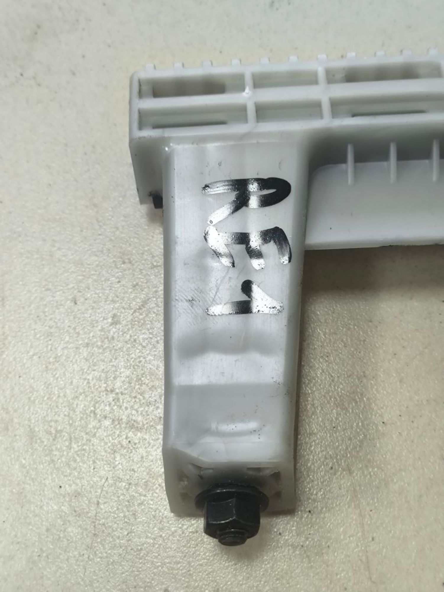 https://ycs.partsauto.market/partsauto-images/thmbs/userImages/a2d258a61cc08549ac0329b7373022c0/part/3f13a58a-7be5-4a54-be39-07ae8001cd15_1784898392215.jpg