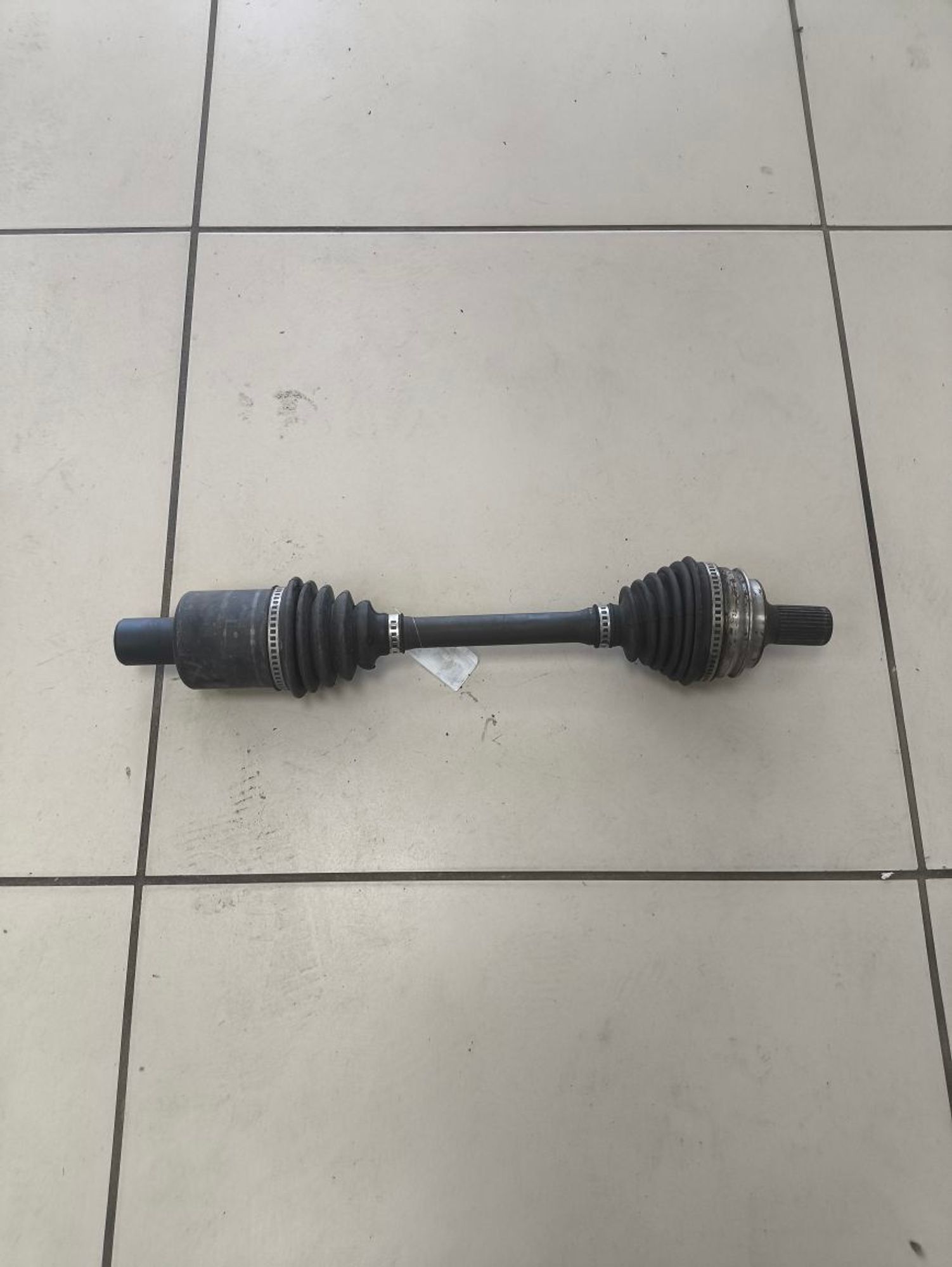 https://ycs.partsauto.market/partsauto-images/thmbs/userImages/a2d258a61cc08549ac0329b7373022c0/part/3f647b2e-7a1a-4682-809c-5b2b83ee1965_1786530486959.jpg