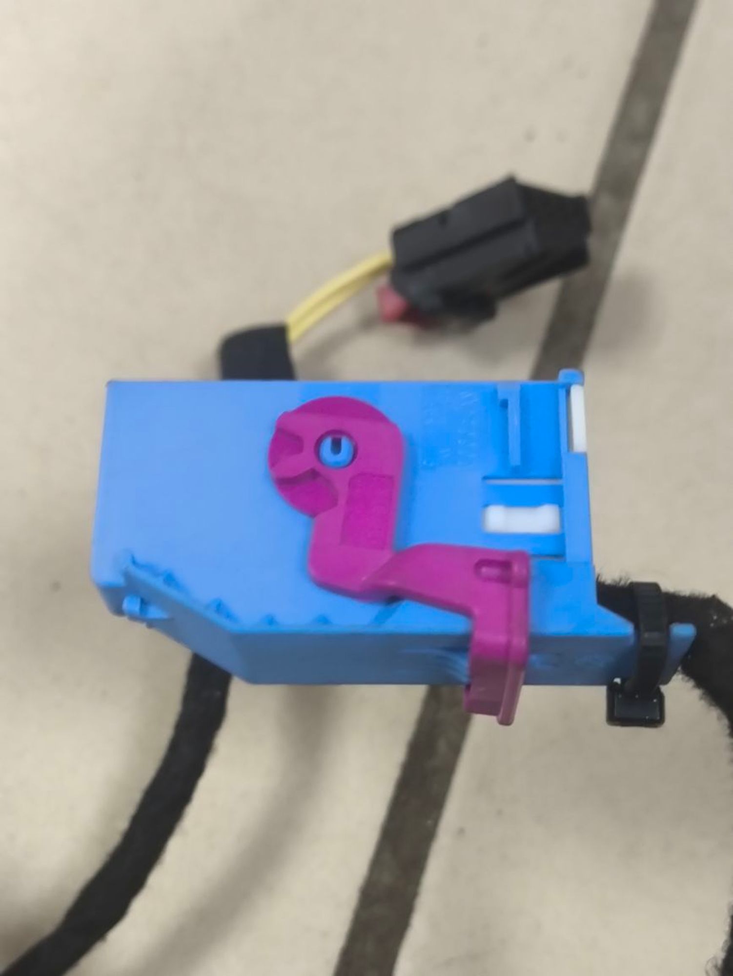 https://ycs.partsauto.market/partsauto-images/thmbs/userImages/a2d258a61cc08549ac0329b7373022c0/part/4010a46a-44fa-4d44-95bb-db782ed54c6d_1781939433174.jpg