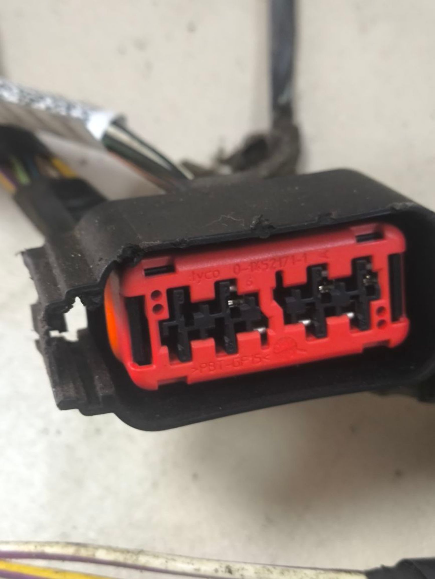 https://ycs.partsauto.market/partsauto-images/thmbs/userImages/a2d258a61cc08549ac0329b7373022c0/part/40a14b03-27b1-4ebd-b79d-64980cffe684_1781683320671.jpg