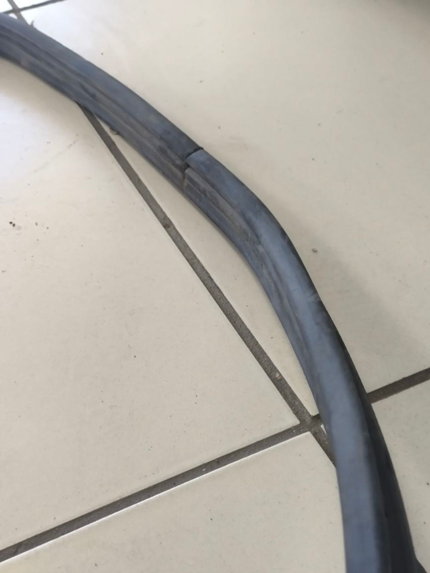 https://ycs.partsauto.market/partsauto-images/thmbs/userImages/a2d258a61cc08549ac0329b7373022c0/part/41950c50-7e11-4506-b731-74f5882dc410_1786533195198.jpg