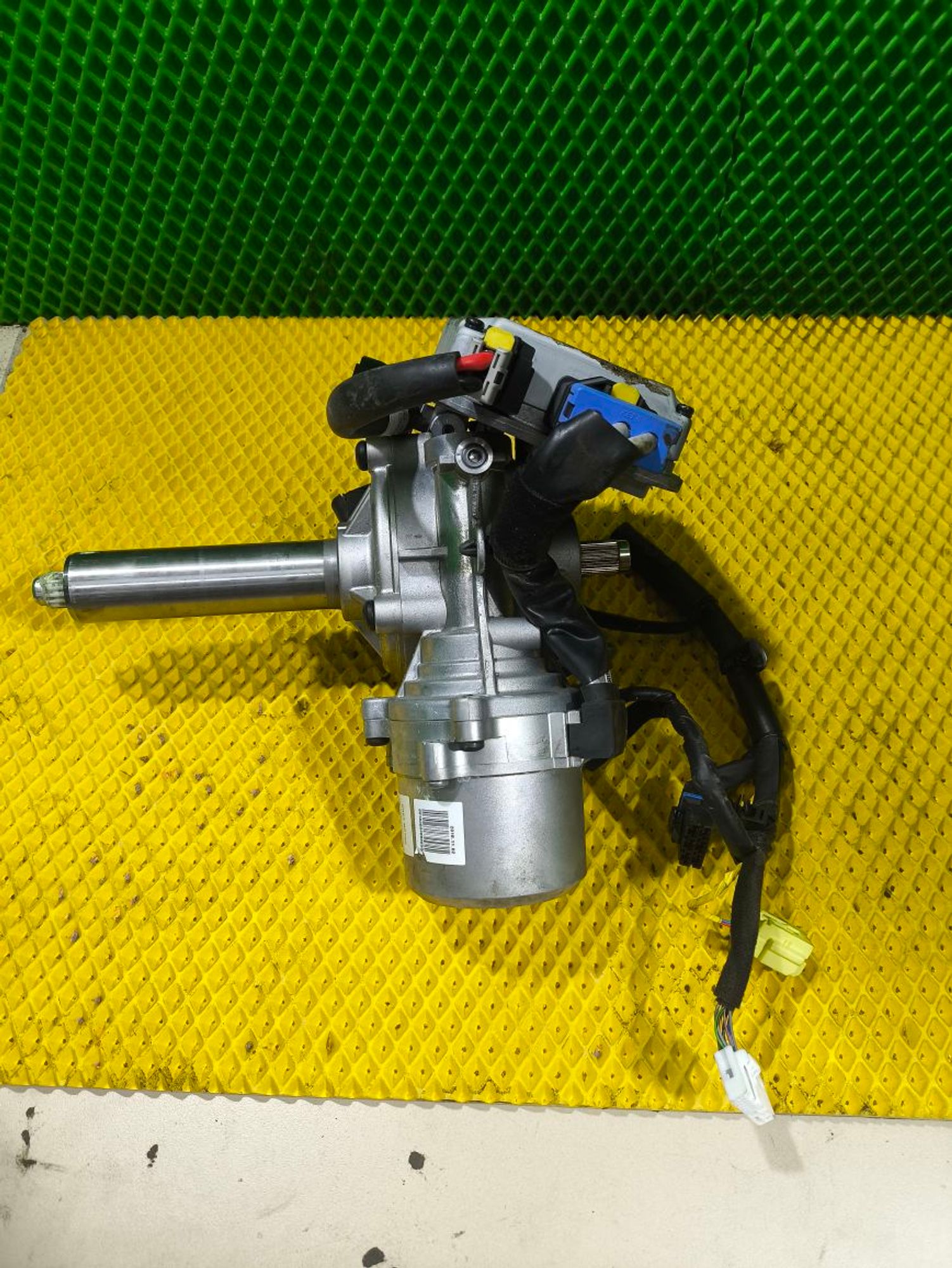https://ycs.partsauto.market/partsauto-images/thmbs/userImages/a2d258a61cc08549ac0329b7373022c0/part/41e3fc38-a6f6-49c7-9f0a-250a9c96d068_1779866363698.jpg