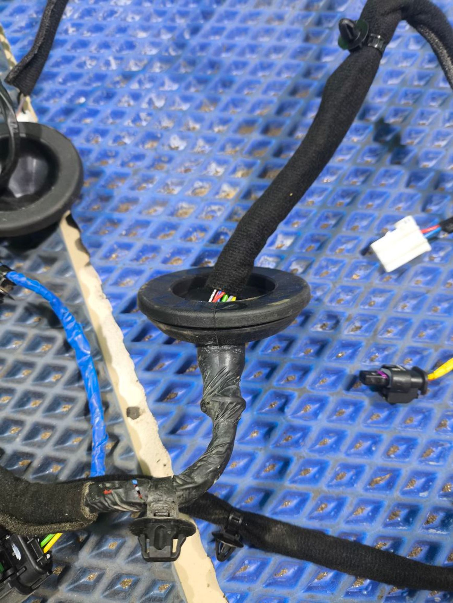 https://ycs.partsauto.market/partsauto-images/thmbs/userImages/a2d258a61cc08549ac0329b7373022c0/part/43ecc132-4560-43da-b64a-4c17829255e6_1779972277353.jpg
