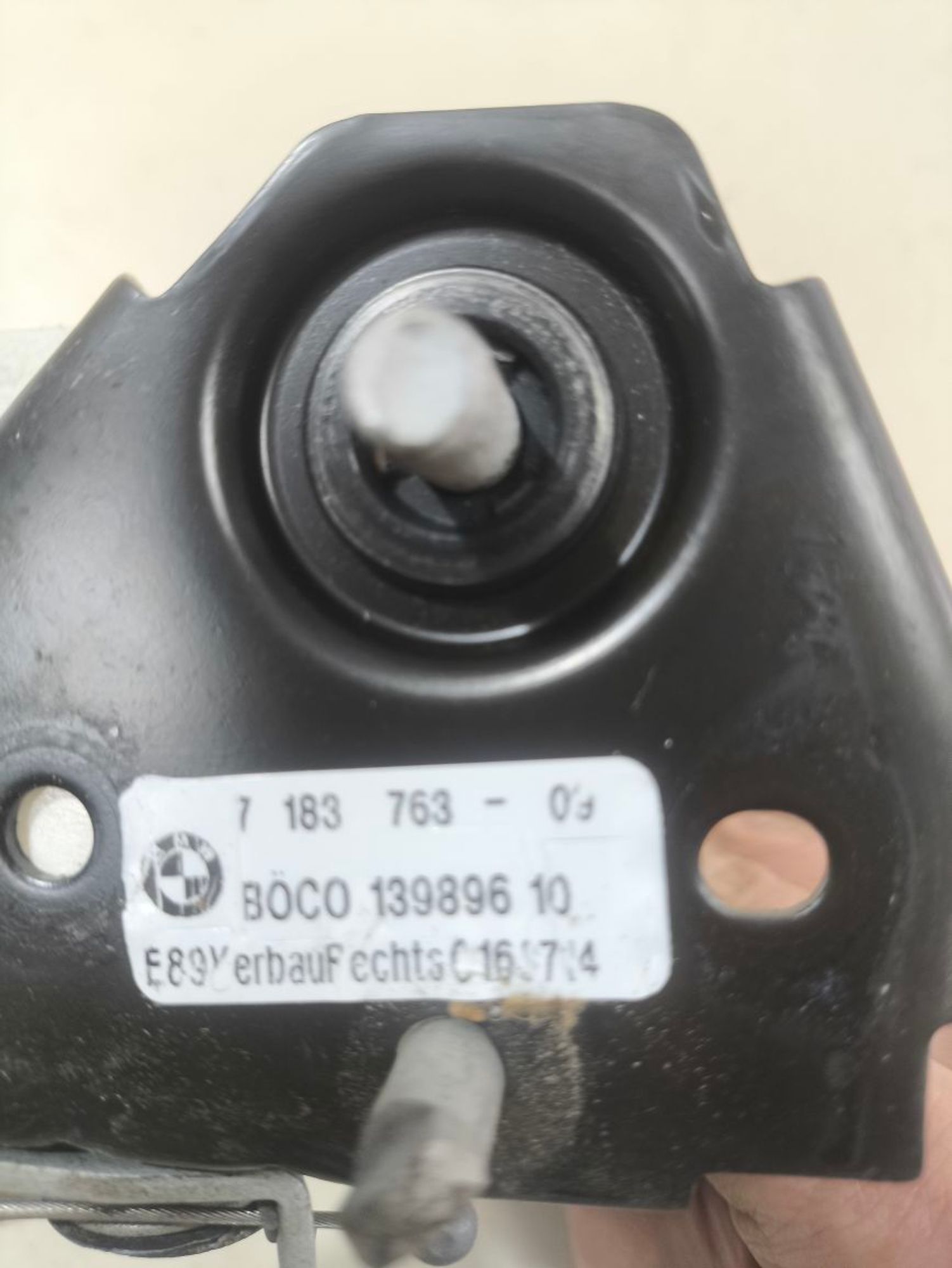Замок капота BMW F10, 2400 рублей, Тамбов