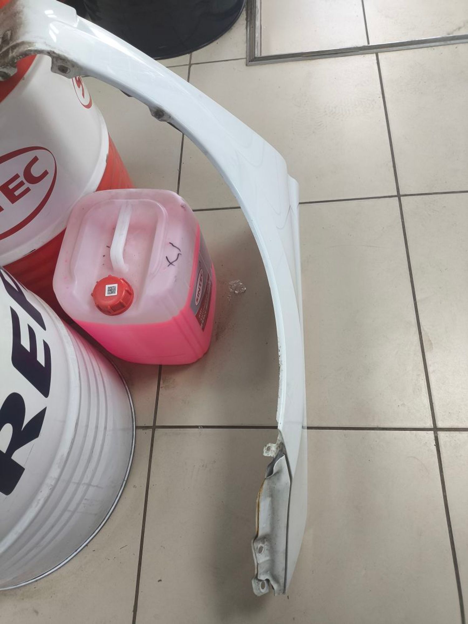 https://ycs.partsauto.market/partsauto-images/thmbs/userImages/a2d258a61cc08549ac0329b7373022c0/part/44c9d424-233d-4a0c-8a4d-11a71e3c85d7_1780644767850.jpg