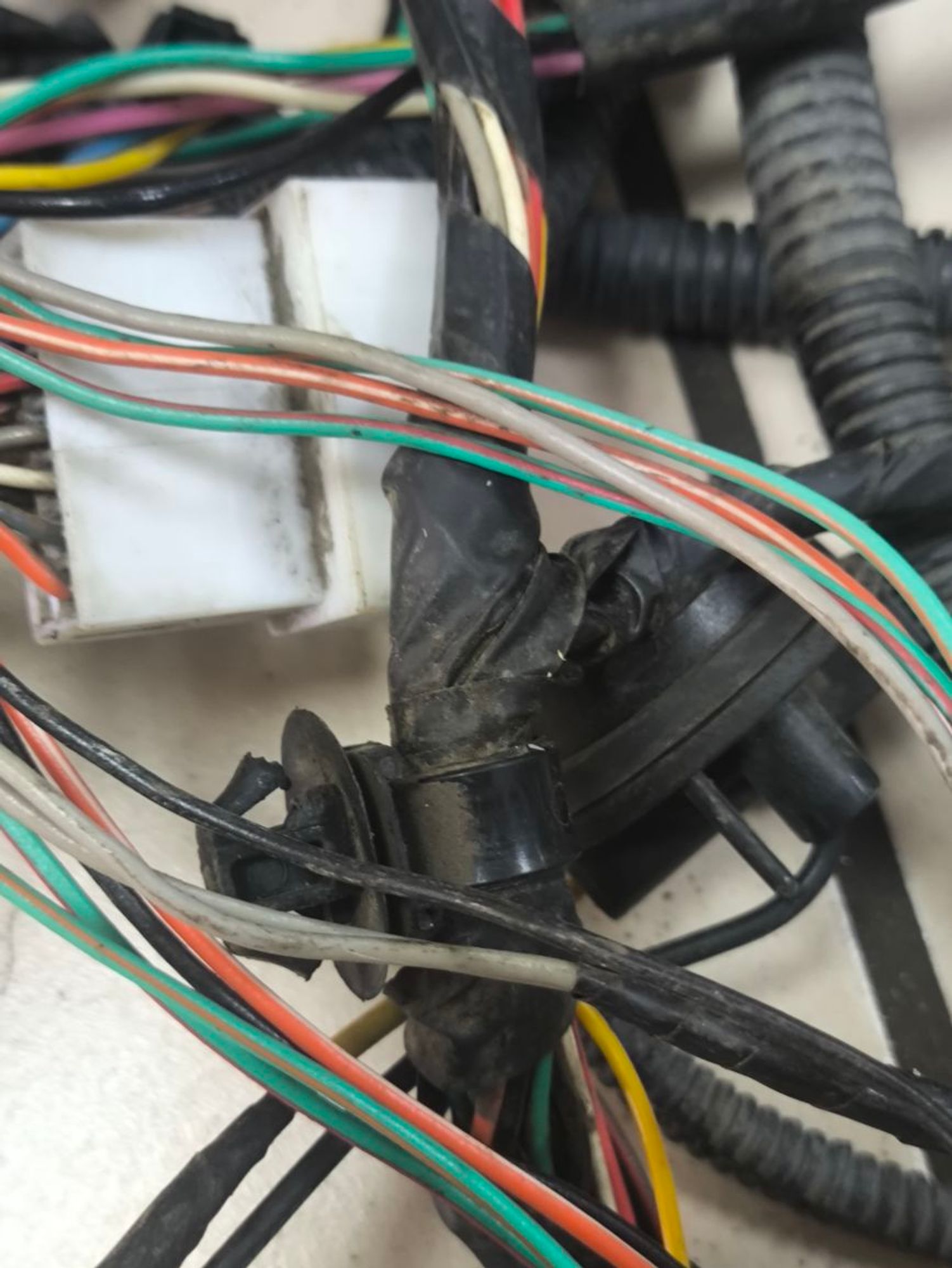 https://ycs.partsauto.market/partsauto-images/thmbs/userImages/a2d258a61cc08549ac0329b7373022c0/part/47ecb975-99c4-4082-b2d3-c0cfd5488667_1781680809561.jpg