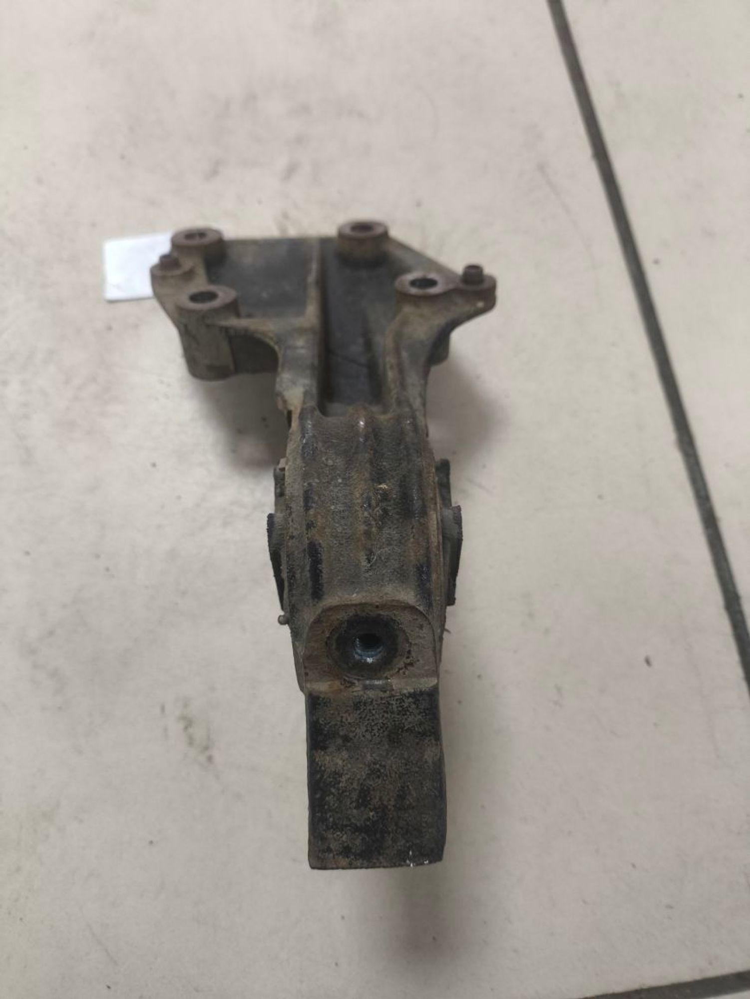https://ycs.partsauto.market/partsauto-images/thmbs/userImages/a2d258a61cc08549ac0329b7373022c0/part/4a277244-b31c-4bc0-9788-f5b54c2bee95_1787149826767.jpg
