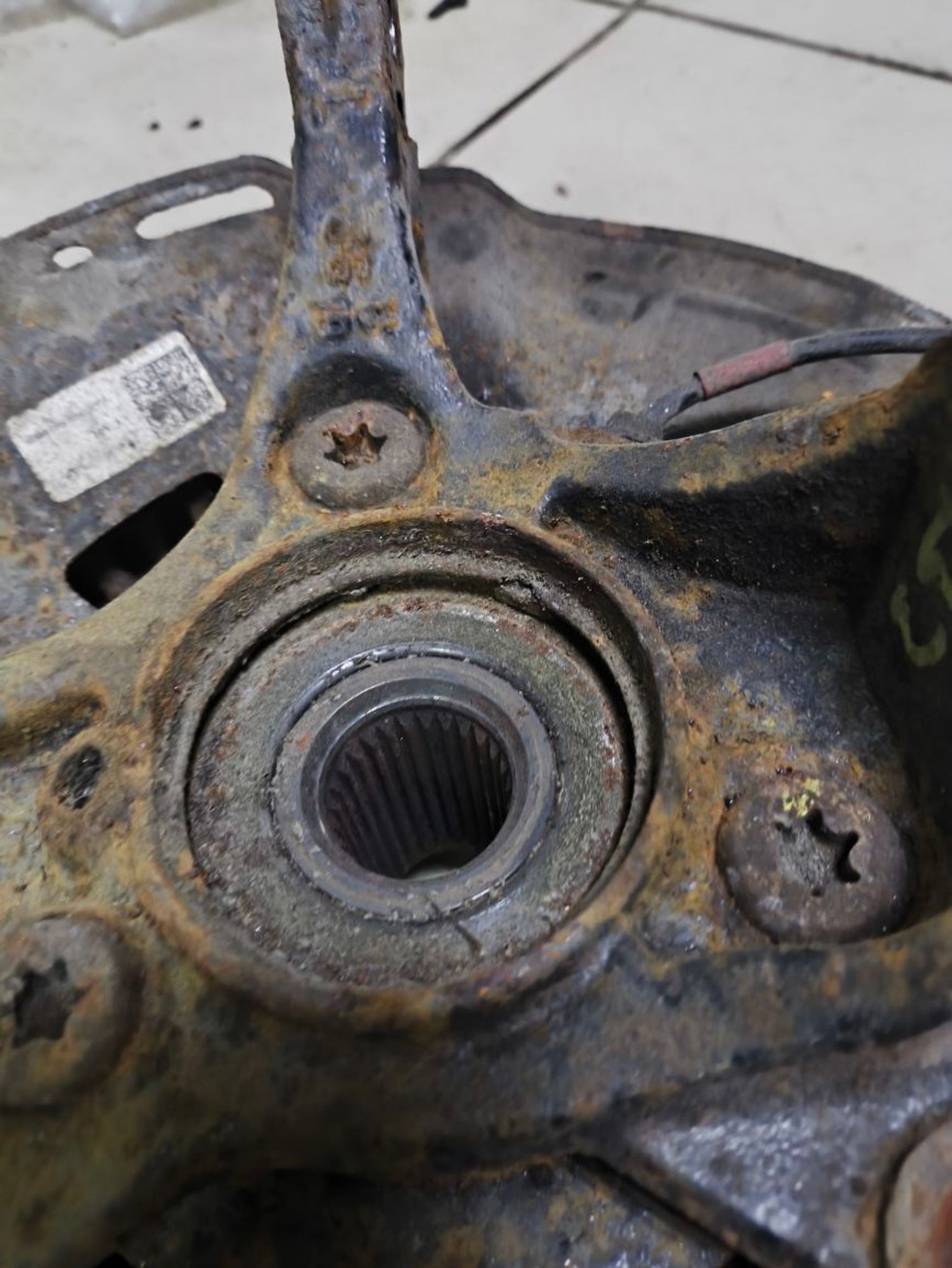 https://ycs.partsauto.market/partsauto-images/thmbs/userImages/a2d258a61cc08549ac0329b7373022c0/part/4a697438-4ec8-4500-b70f-91cfd28ff800_1787042710604.jpg