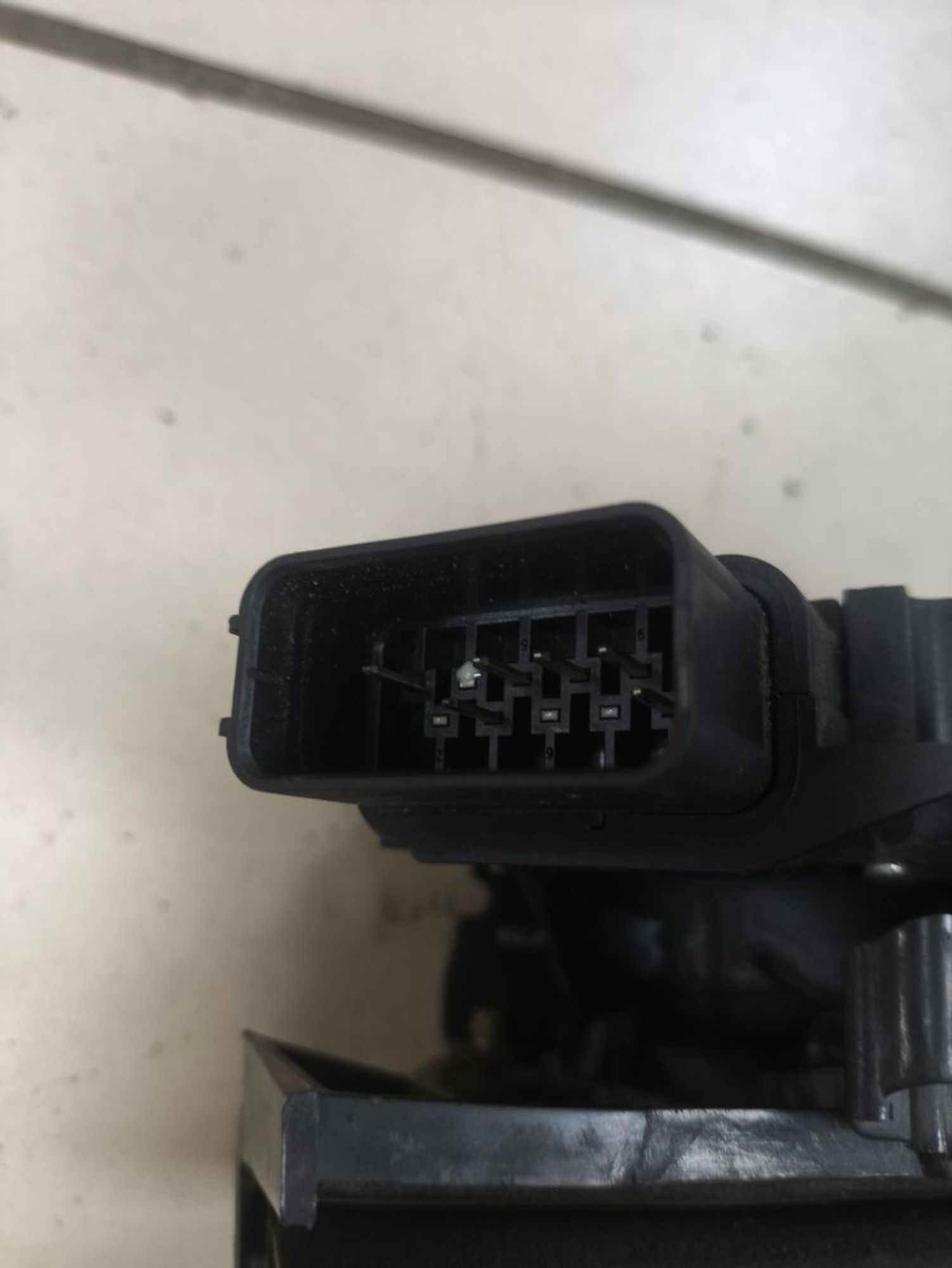 https://ycs.partsauto.market/partsauto-images/thmbs/userImages/a2d258a61cc08549ac0329b7373022c0/part/4c37b10c-a882-41e4-aad5-f680d3dcb945_1781703006140.jpg