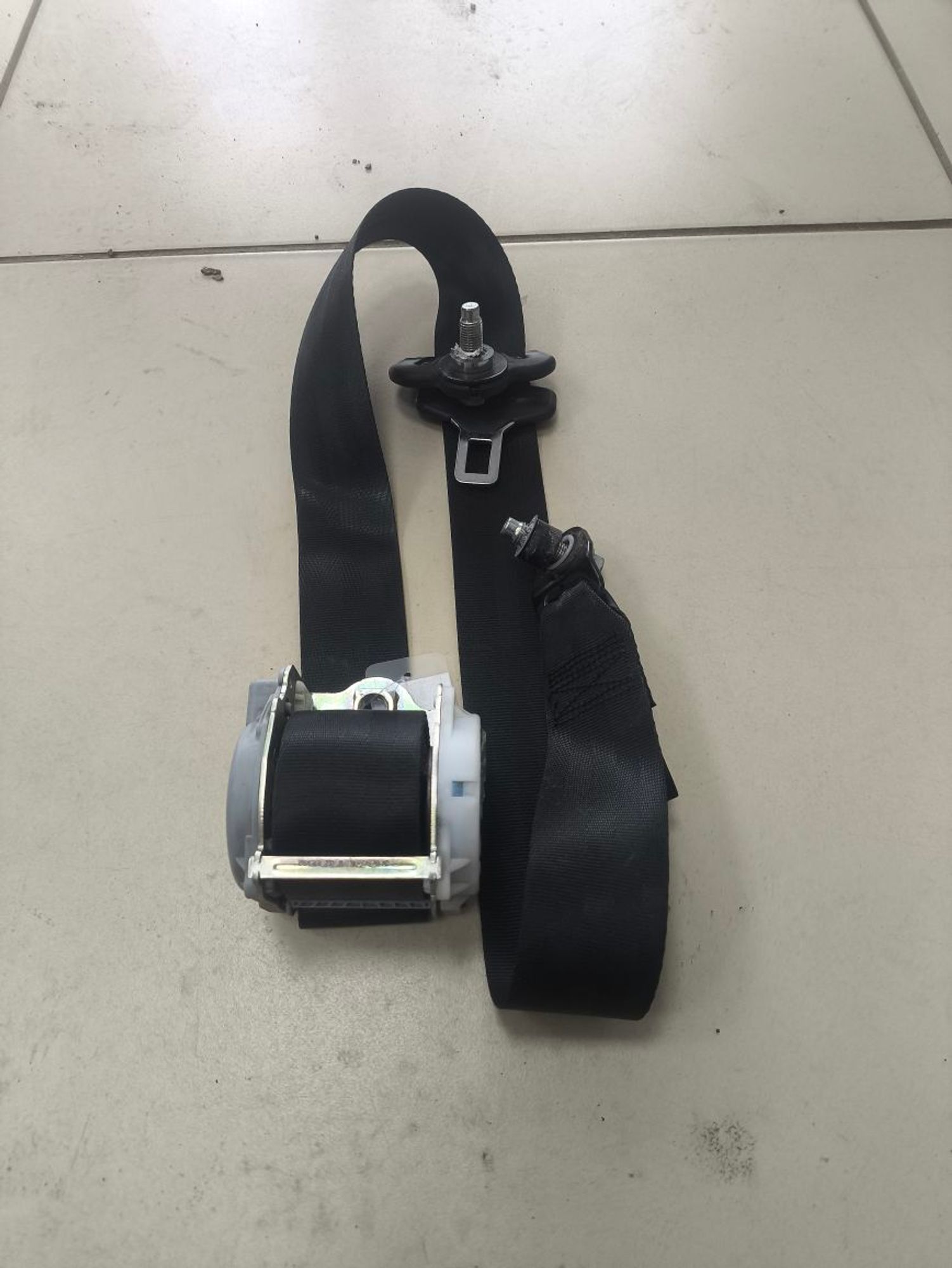 https://ycs.partsauto.market/partsauto-images/thmbs/userImages/a2d258a61cc08549ac0329b7373022c0/part/4cb3bec9-45f4-4643-9aa6-bda7d7b32691_1785492254511.jpg
