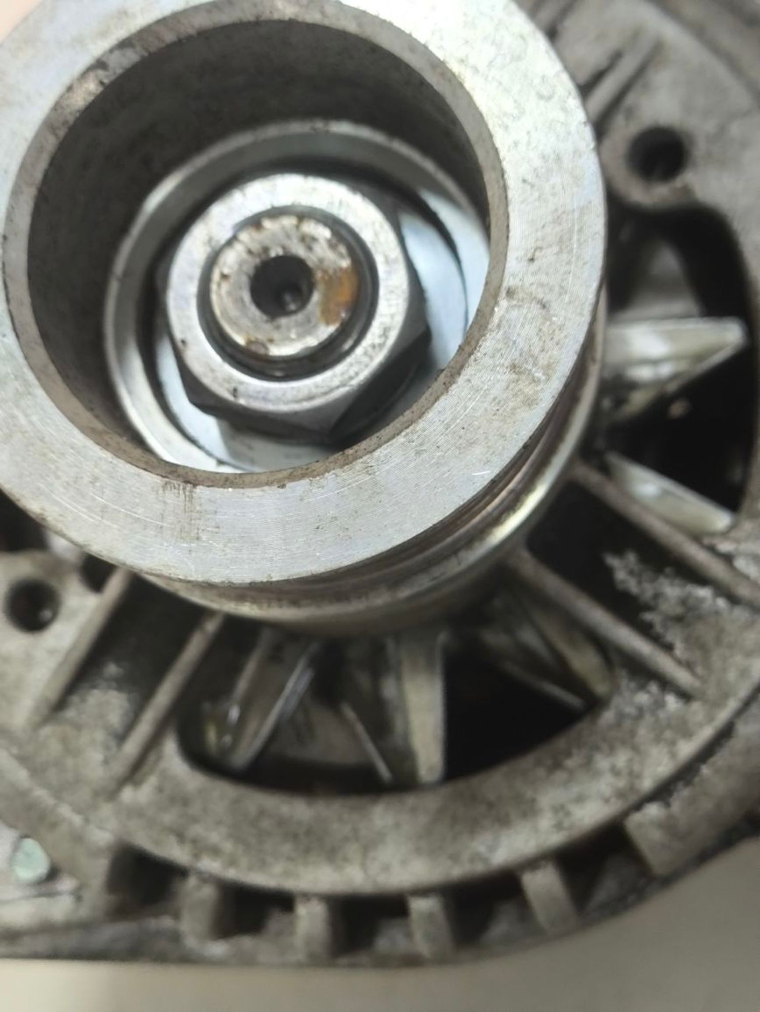 https://ycs.partsauto.market/partsauto-images/thmbs/userImages/a2d258a61cc08549ac0329b7373022c0/part/4f222d28-7fbb-448e-a469-1fb9d840b1ad_1783518493123.jpg