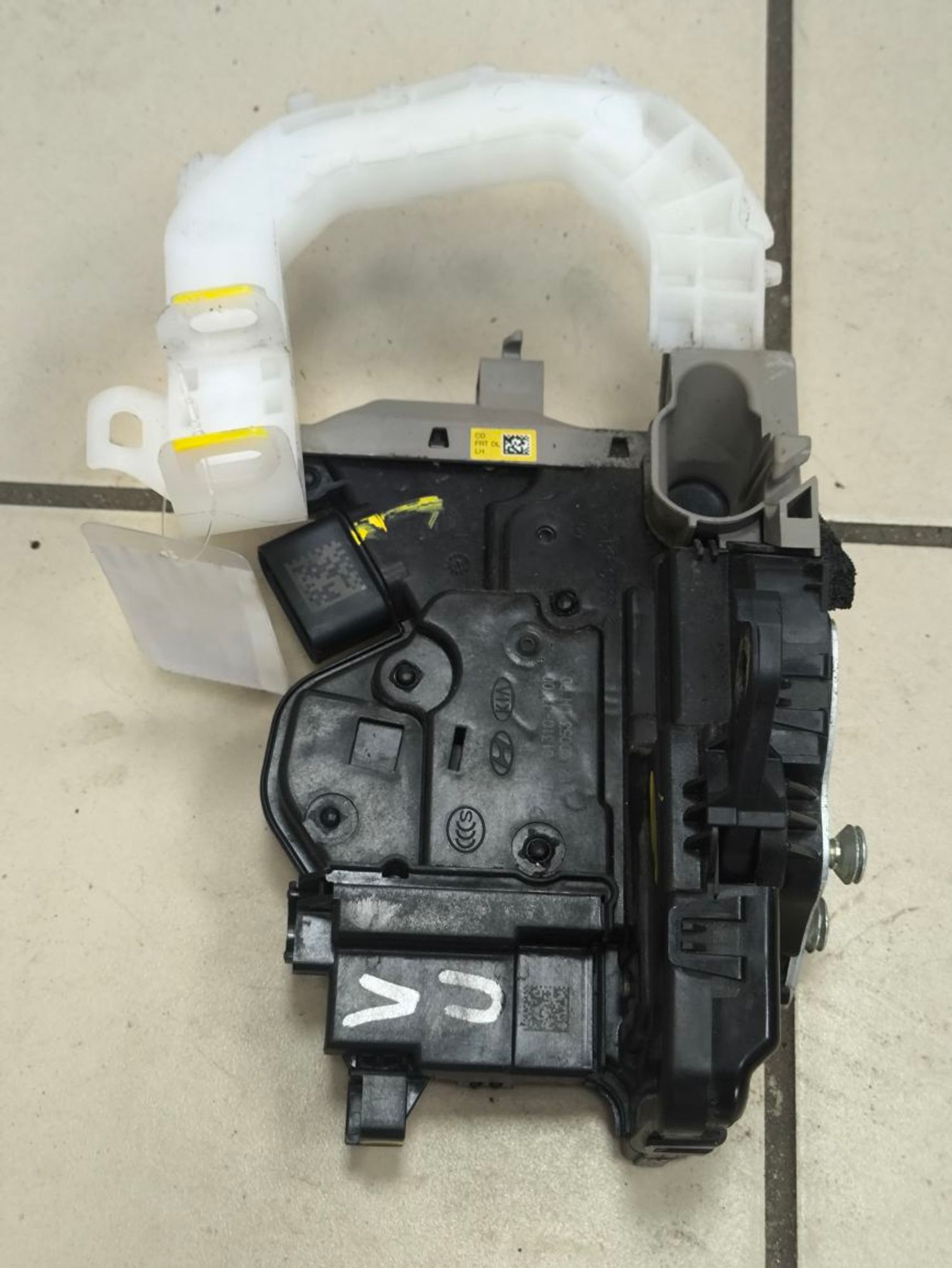 https://ycs.partsauto.market/partsauto-images/thmbs/userImages/a2d258a61cc08549ac0329b7373022c0/part/4fed524a-17bc-4053-a7c6-158faebaebd6_1784897829527.jpg