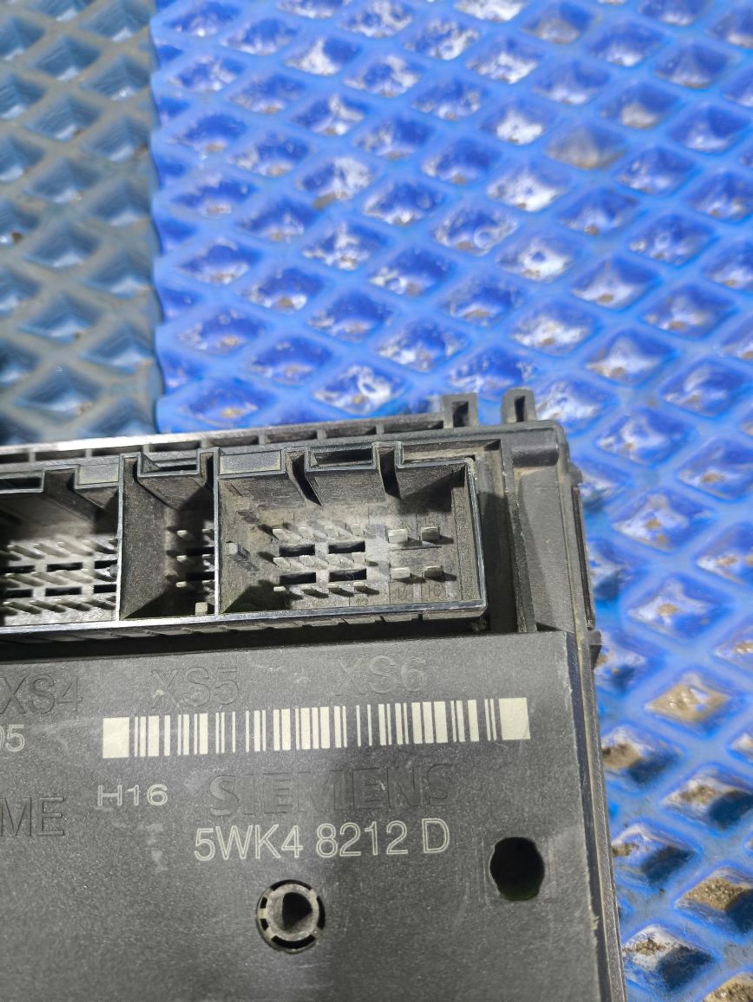 https://ycs.partsauto.market/partsauto-images/thmbs/userImages/a2d258a61cc08549ac0329b7373022c0/part/5017005e-9482-4eb5-8190-1c4aa8624300_1779973612967.jpg