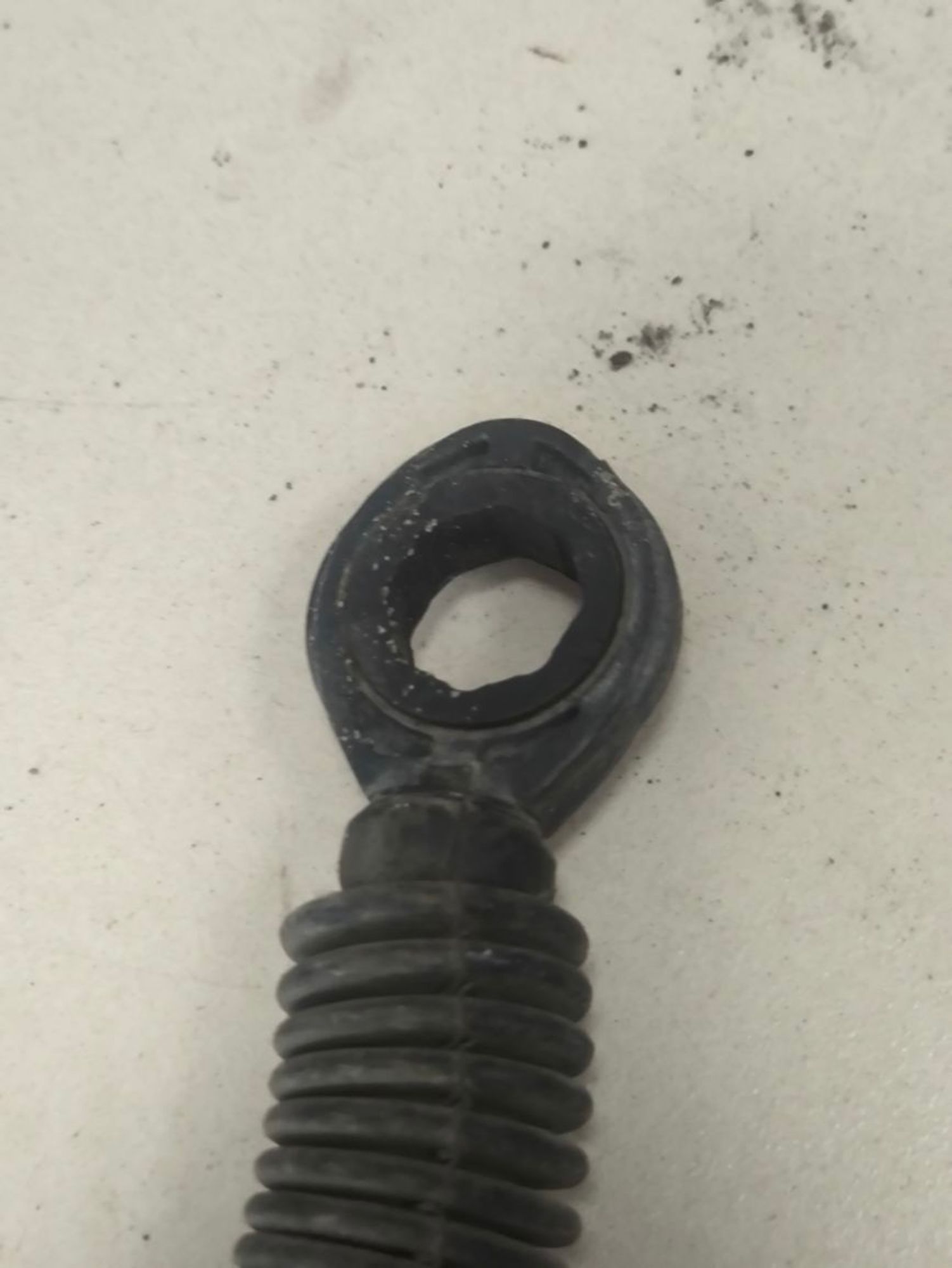 https://ycs.partsauto.market/partsauto-images/thmbs/userImages/a2d258a61cc08549ac0329b7373022c0/part/509cd2ea-eda2-4c25-b10f-6b414c4eb07e_1785488373658.jpg