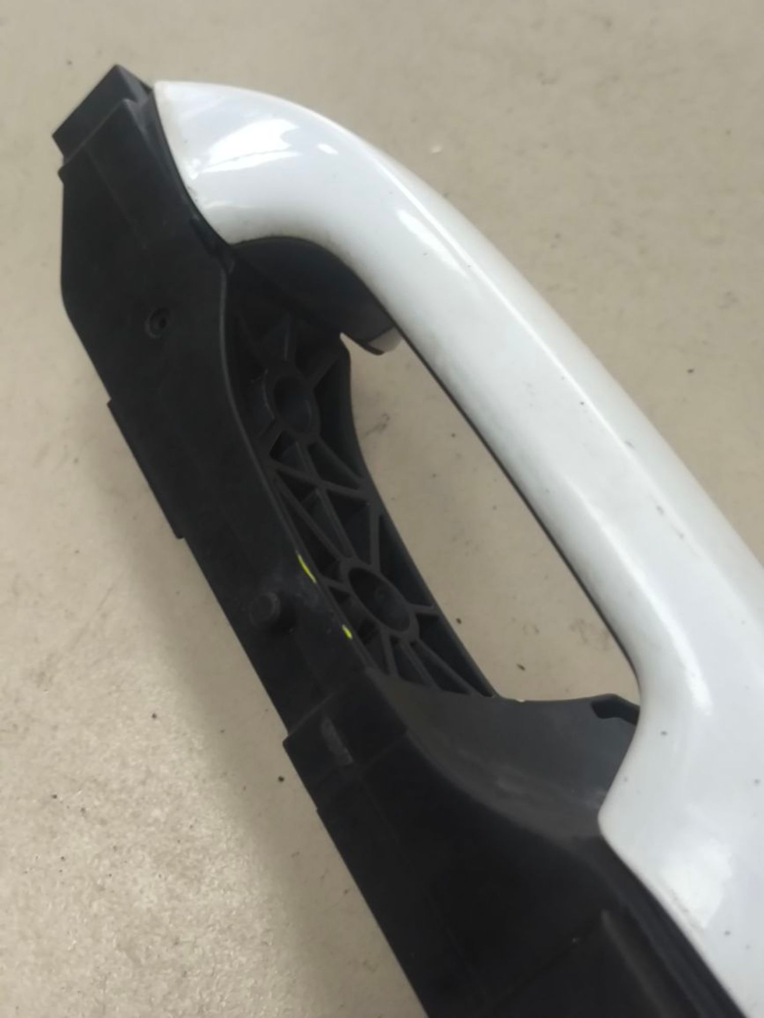 https://ycs.partsauto.market/partsauto-images/thmbs/userImages/a2d258a61cc08549ac0329b7373022c0/part/50a557e2-4f55-4512-b567-eb7d24136f49_1785491194099.jpg
