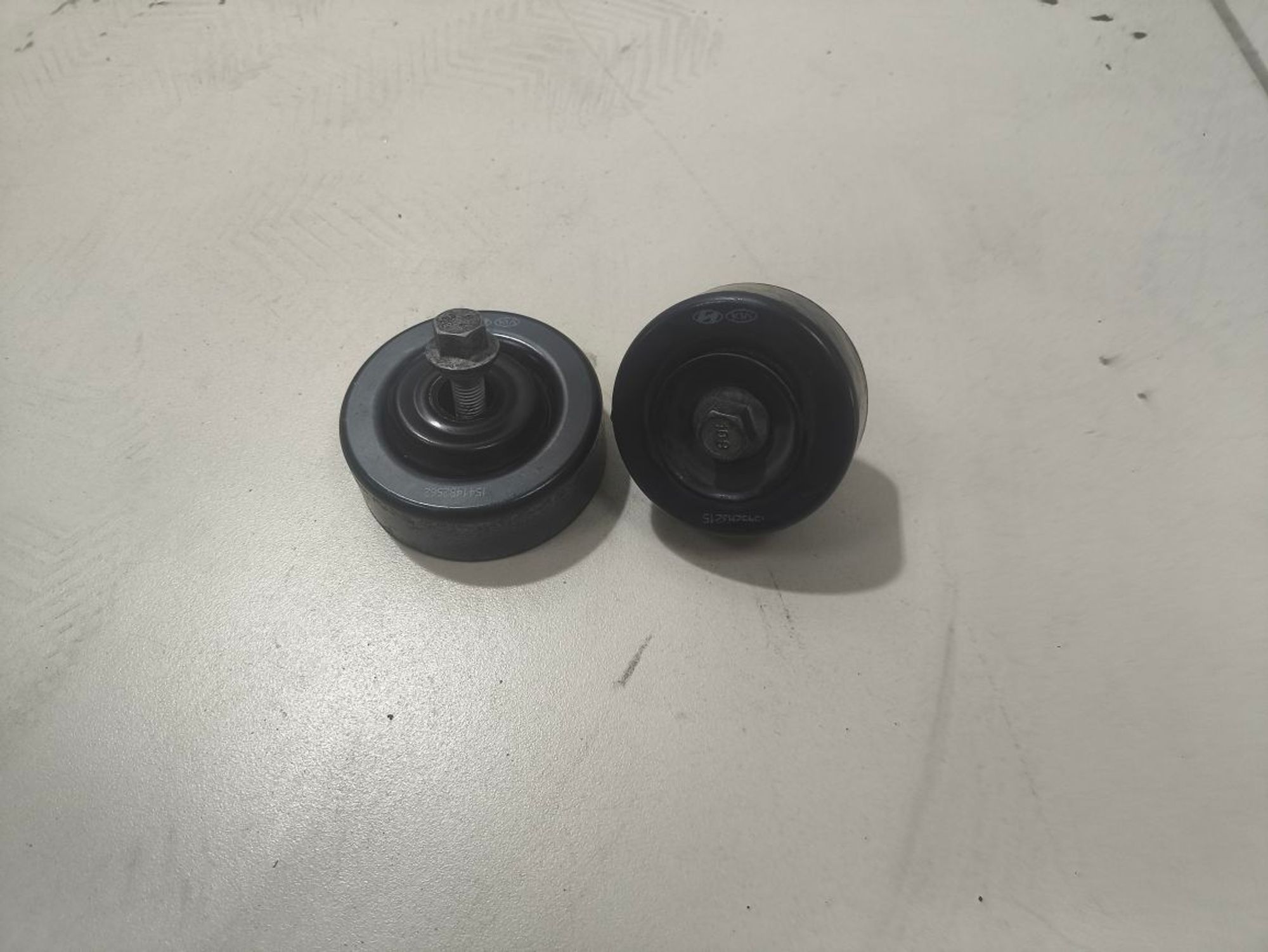 https://ycs.partsauto.market/partsauto-images/thmbs/userImages/a2d258a61cc08549ac0329b7373022c0/part/51b59c63-374f-4472-9634-a37d8eef9c7e_1780989148657.jpg