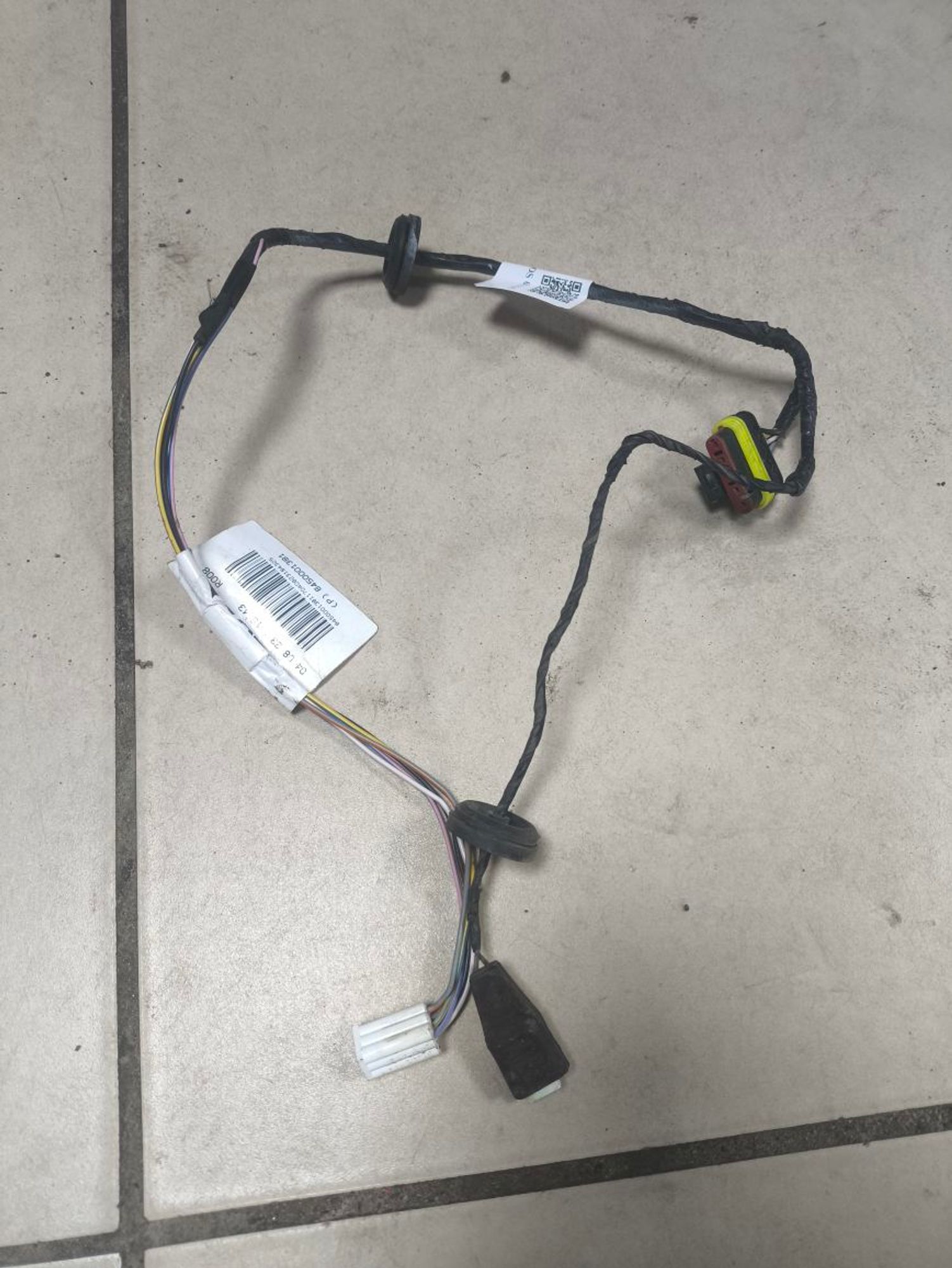 https://ycs.partsauto.market/partsauto-images/thmbs/userImages/a2d258a61cc08549ac0329b7373022c0/part/537655cd-bd1d-4b55-b23d-d8035094cf26_1785487281341.jpg