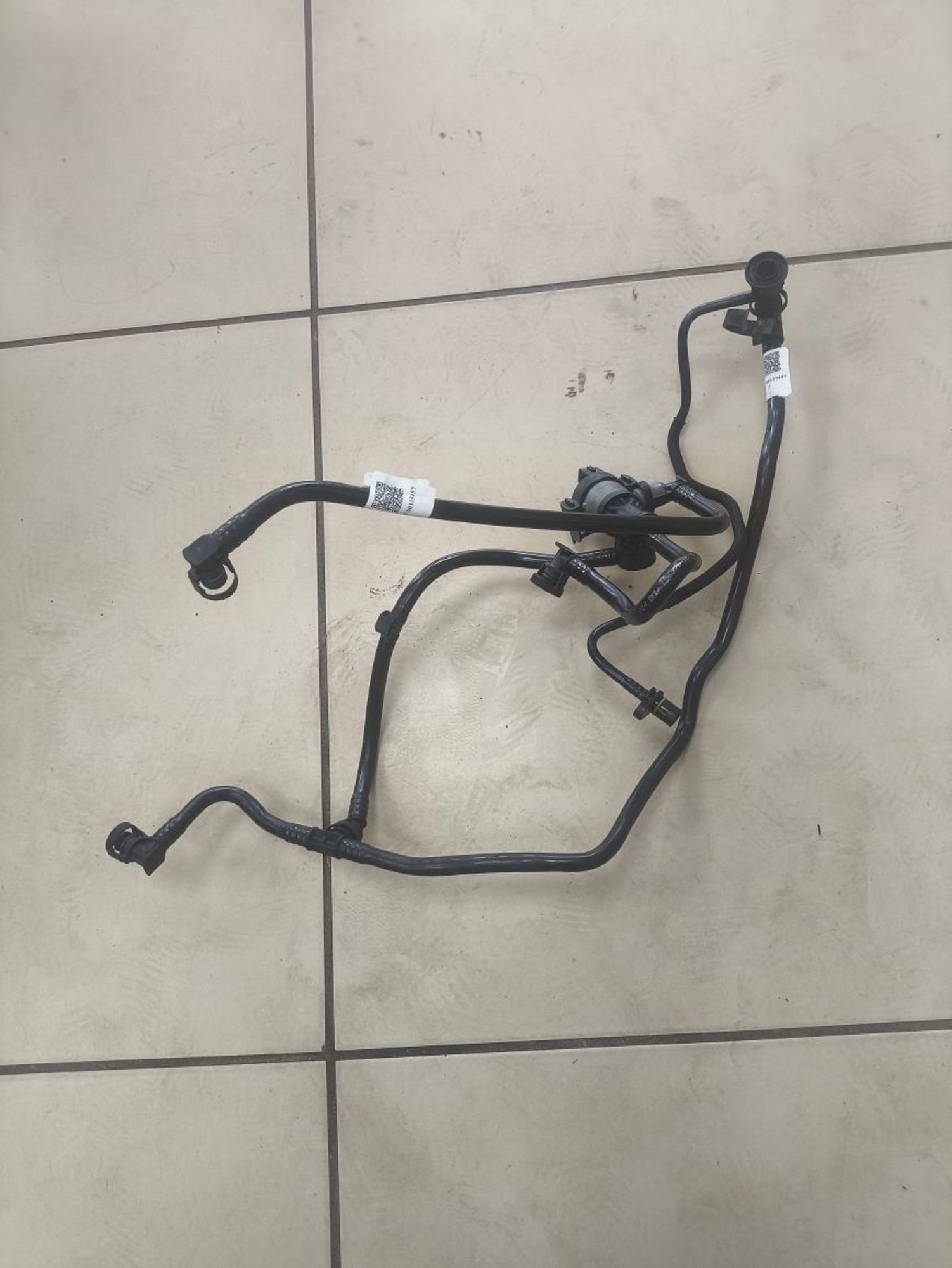 https://ycs.partsauto.market/partsauto-images/thmbs/userImages/a2d258a61cc08549ac0329b7373022c0/part/5513439d-b55e-451a-bd6c-28116a717858_1786011451143.jpg