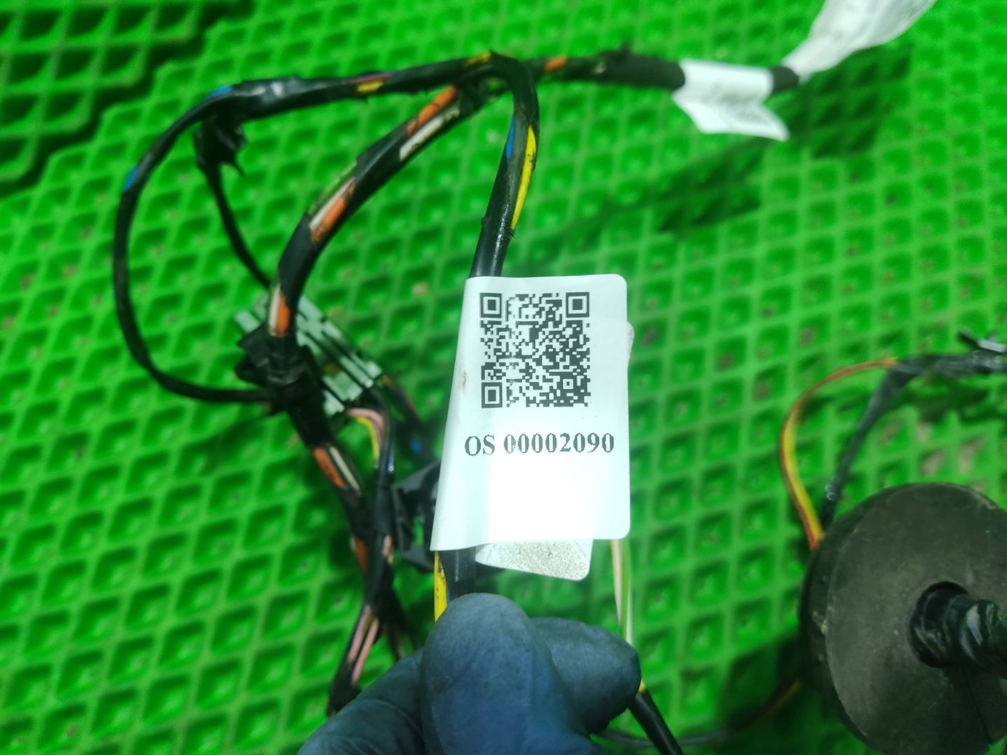 https://ycs.partsauto.market/partsauto-images/thmbs/userImages/a2d258a61cc08549ac0329b7373022c0/part/55d603df-d415-4ae3-98a4-2ea94aba77fe_1771425623646.jpg