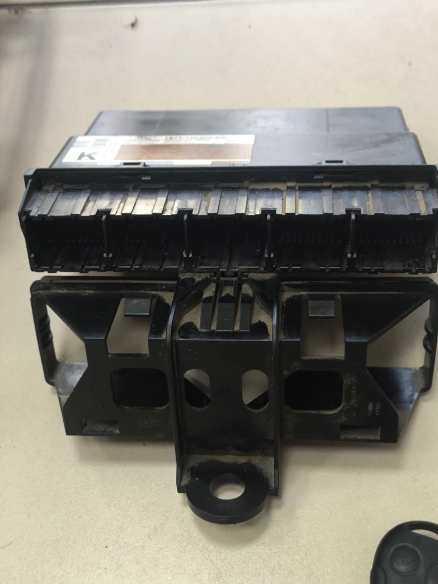 https://ycs.partsauto.market/partsauto-images/thmbs/userImages/a2d258a61cc08549ac0329b7373022c0/part/571b08db-f0c5-4133-8cce-93d72cbe8600_1787057561757.jpg