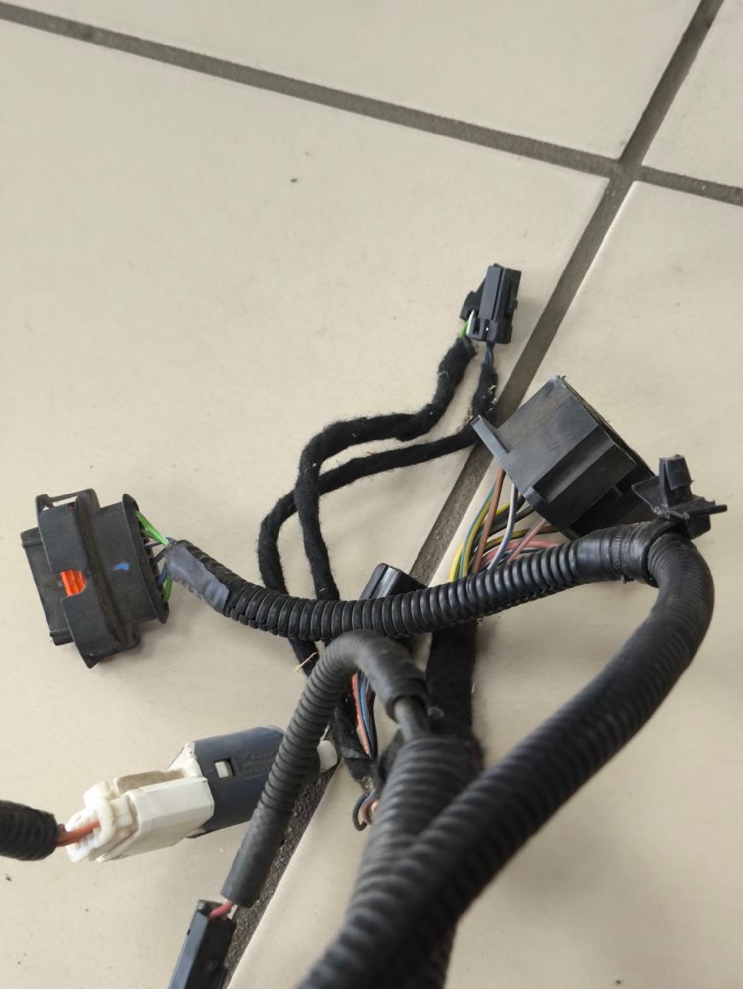https://ycs.partsauto.market/partsauto-images/thmbs/userImages/a2d258a61cc08549ac0329b7373022c0/part/572edf65-d45d-48fe-b574-34e91d9dd61f_1782296023834.jpg
