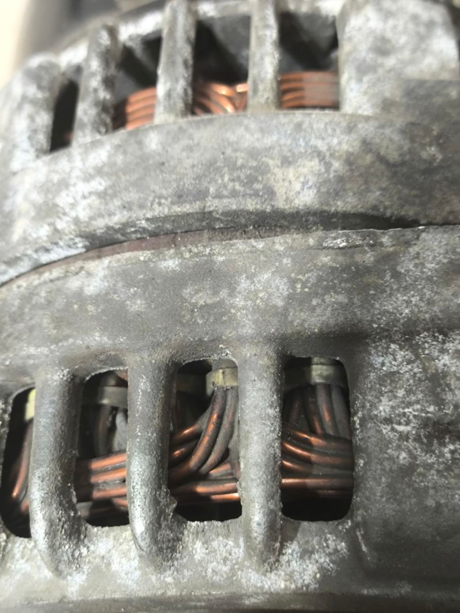 https://ycs.partsauto.market/partsauto-images/thmbs/userImages/a2d258a61cc08549ac0329b7373022c0/part/59296535-22af-40c3-b1c5-0233ef3ad700_1783517832135.jpg