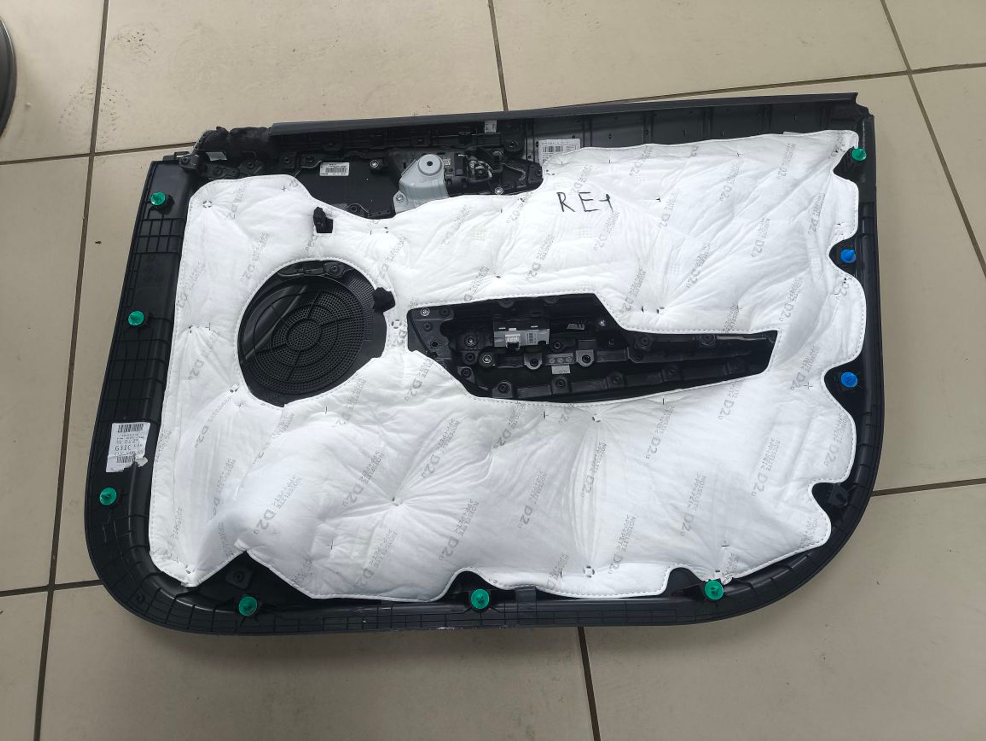 https://ycs.partsauto.market/partsauto-images/thmbs/userImages/a2d258a61cc08549ac0329b7373022c0/part/59d5cf27-ee4d-4f1b-99de-f651c3fdb431_1784901594737.jpg