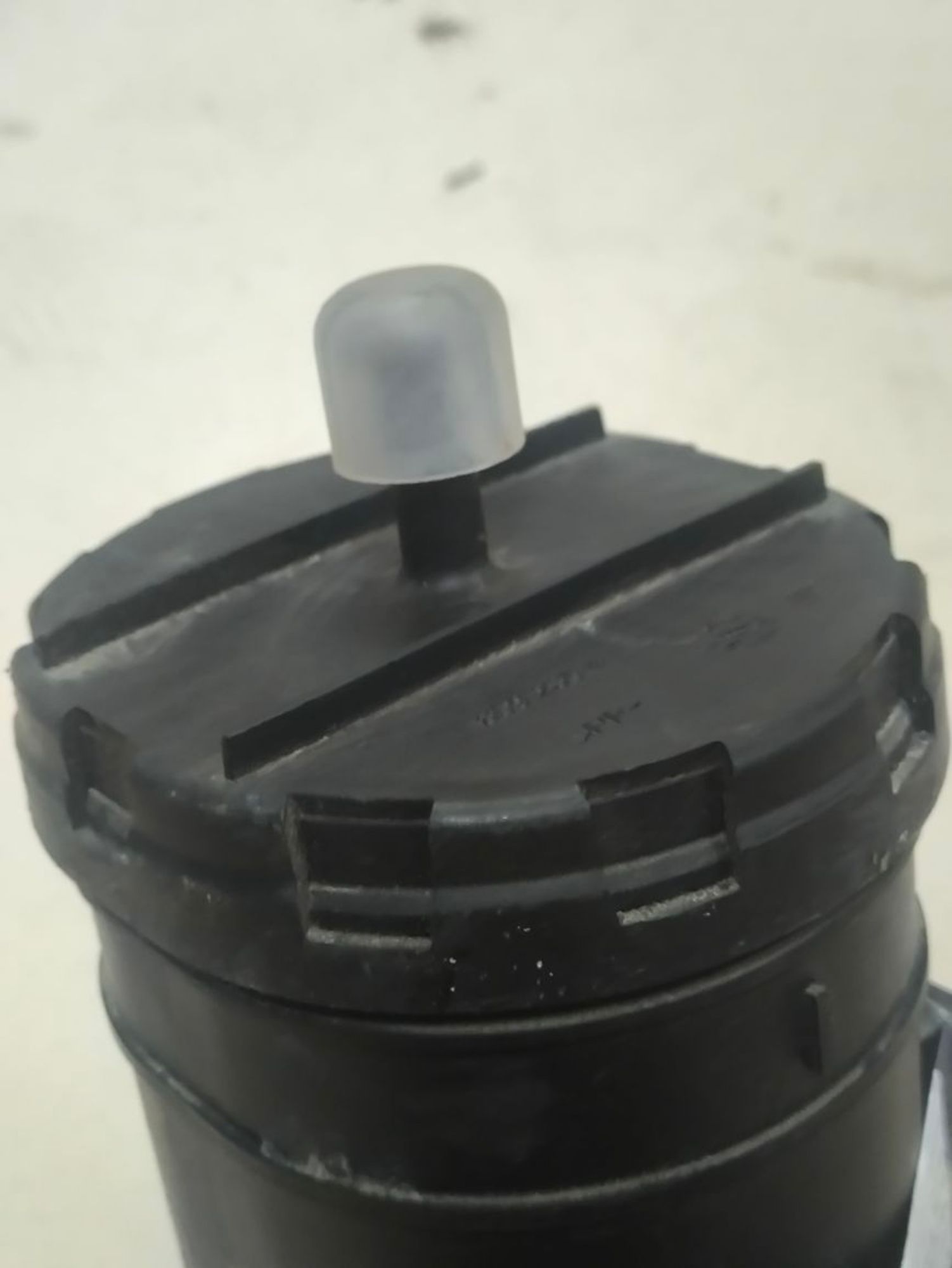 https://ycs.partsauto.market/partsauto-images/thmbs/userImages/a2d258a61cc08549ac0329b7373022c0/part/5a4a976f-7b5f-4114-ab97-923b12c08cae_1787237559074.jpg