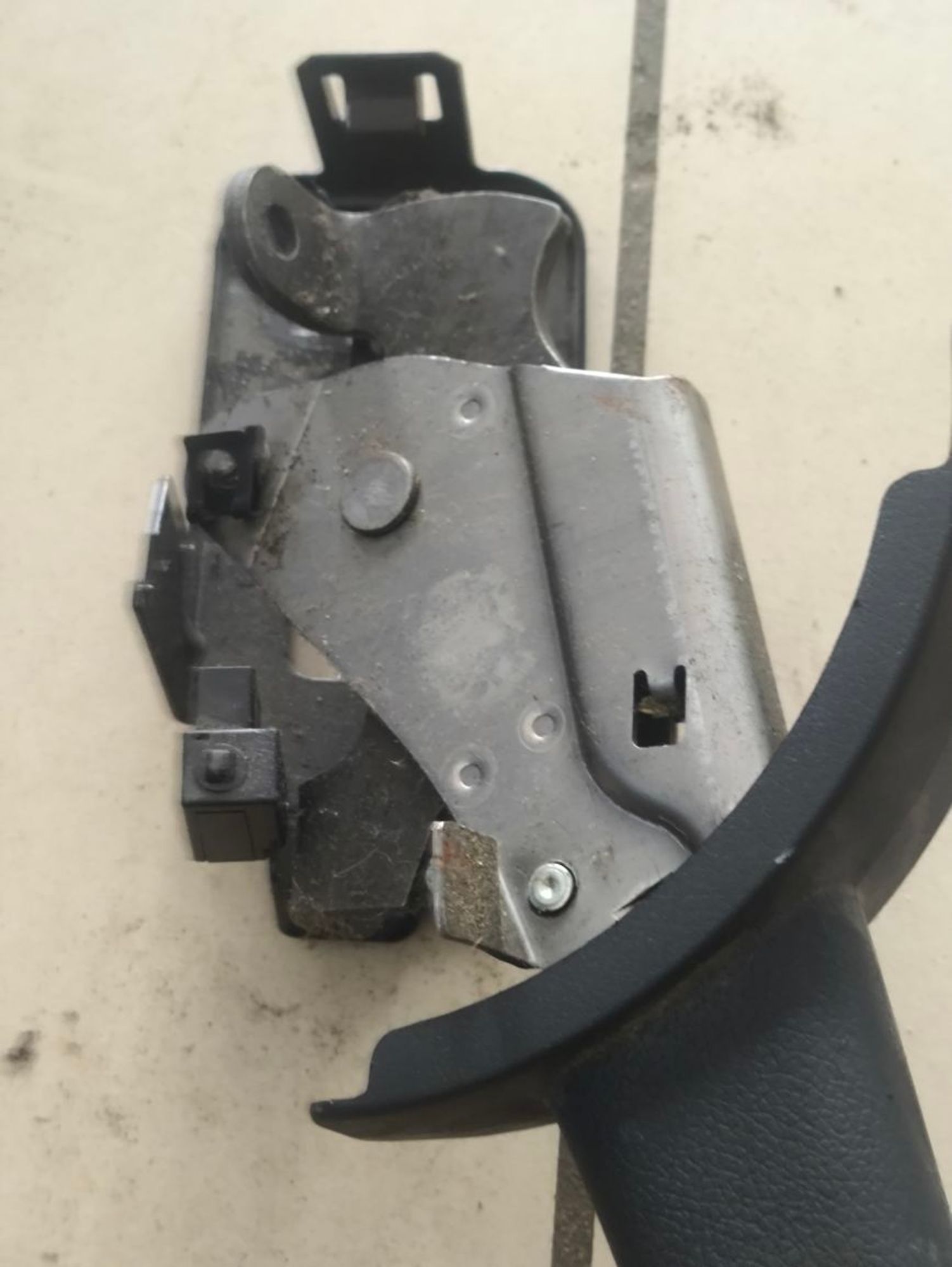 https://ycs.partsauto.market/partsauto-images/thmbs/userImages/a2d258a61cc08549ac0329b7373022c0/part/5a65c5c4-278c-4078-9464-cbb0491d7e89_1785482524776.jpg