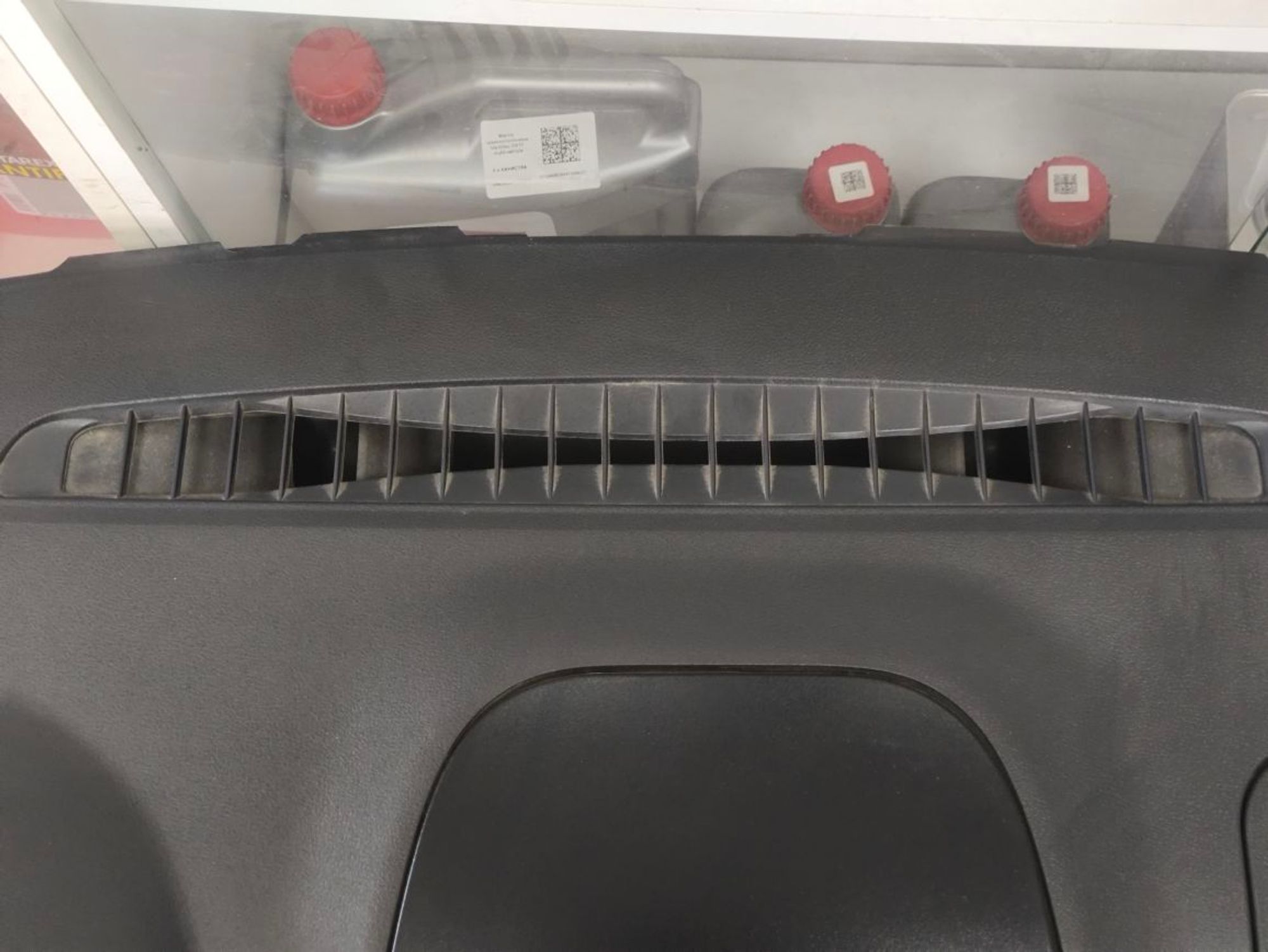 https://ycs.partsauto.market/partsauto-images/thmbs/userImages/a2d258a61cc08549ac0329b7373022c0/part/5a78c6e7-9444-4164-a896-d5fd2a2f1254_1783673760454.jpg