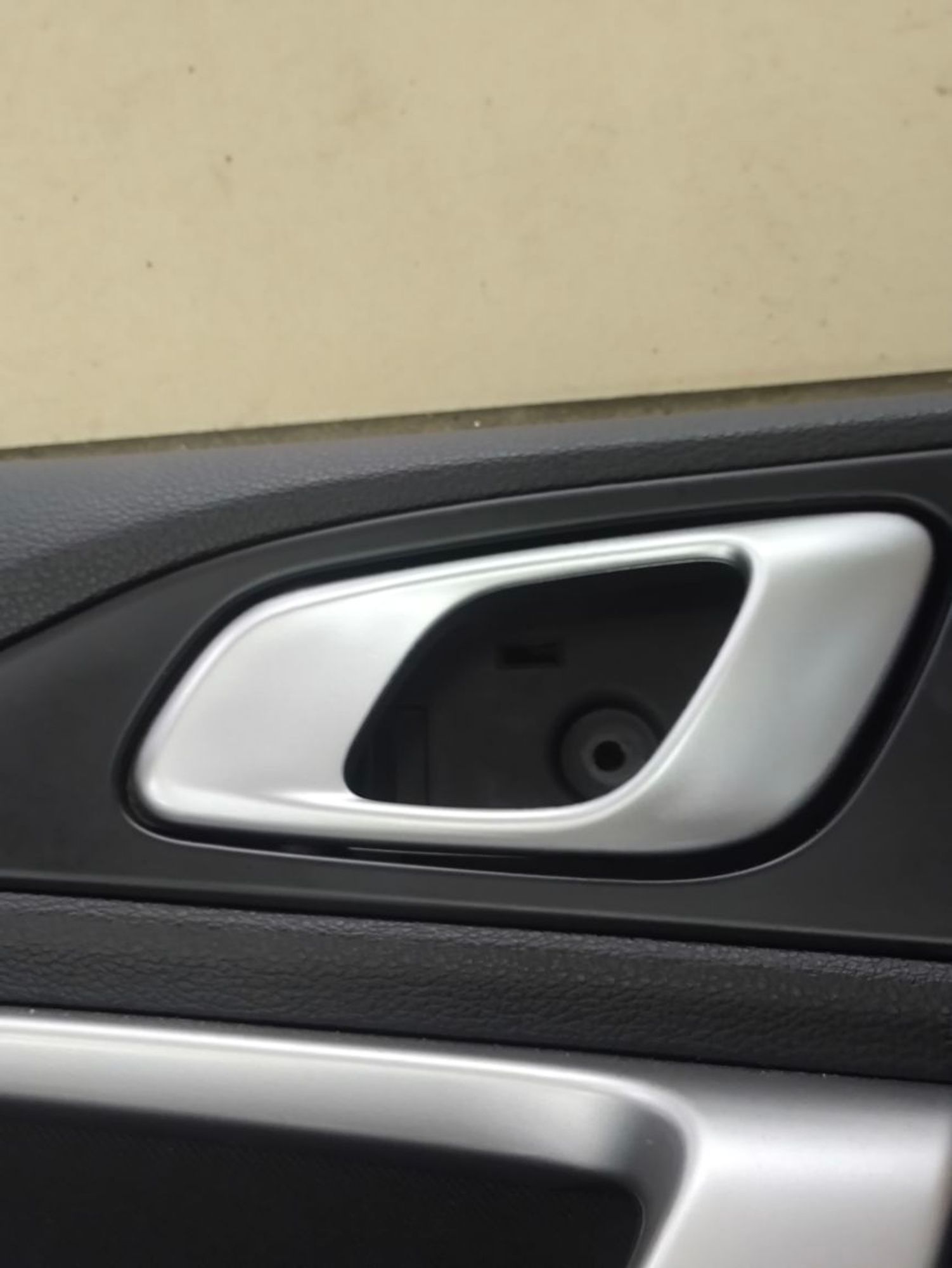 https://ycs.partsauto.market/partsauto-images/thmbs/userImages/a2d258a61cc08549ac0329b7373022c0/part/5dae8ec1-e714-4a67-994a-b9d266c7e9f8_1784901593059.jpg