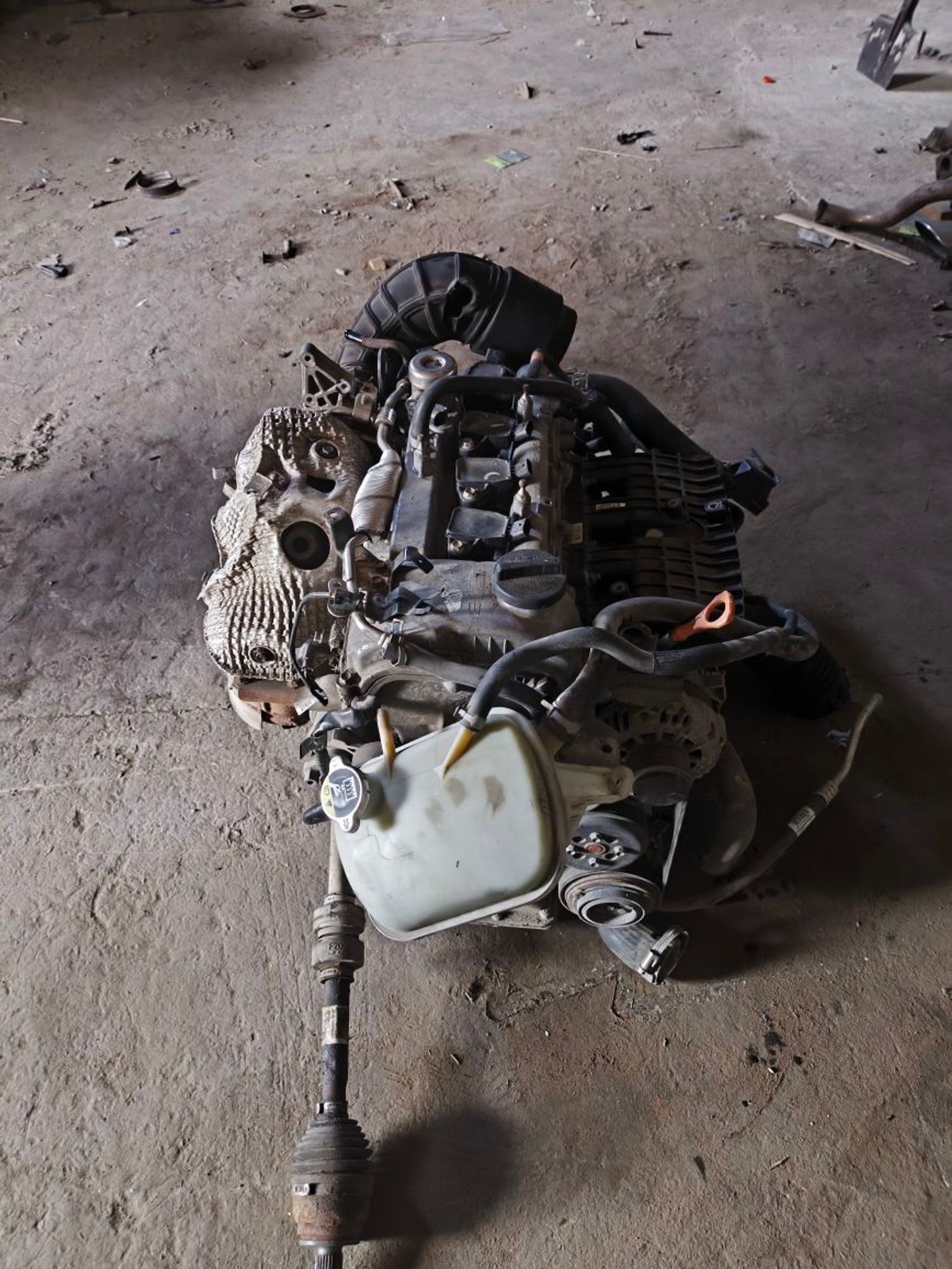 https://ycs.partsauto.market/partsauto-images/thmbs/userImages/a2d258a61cc08549ac0329b7373022c0/part/5dc728d8-30a2-4bcf-9880-18a762c1438e_1782289170950.jpg