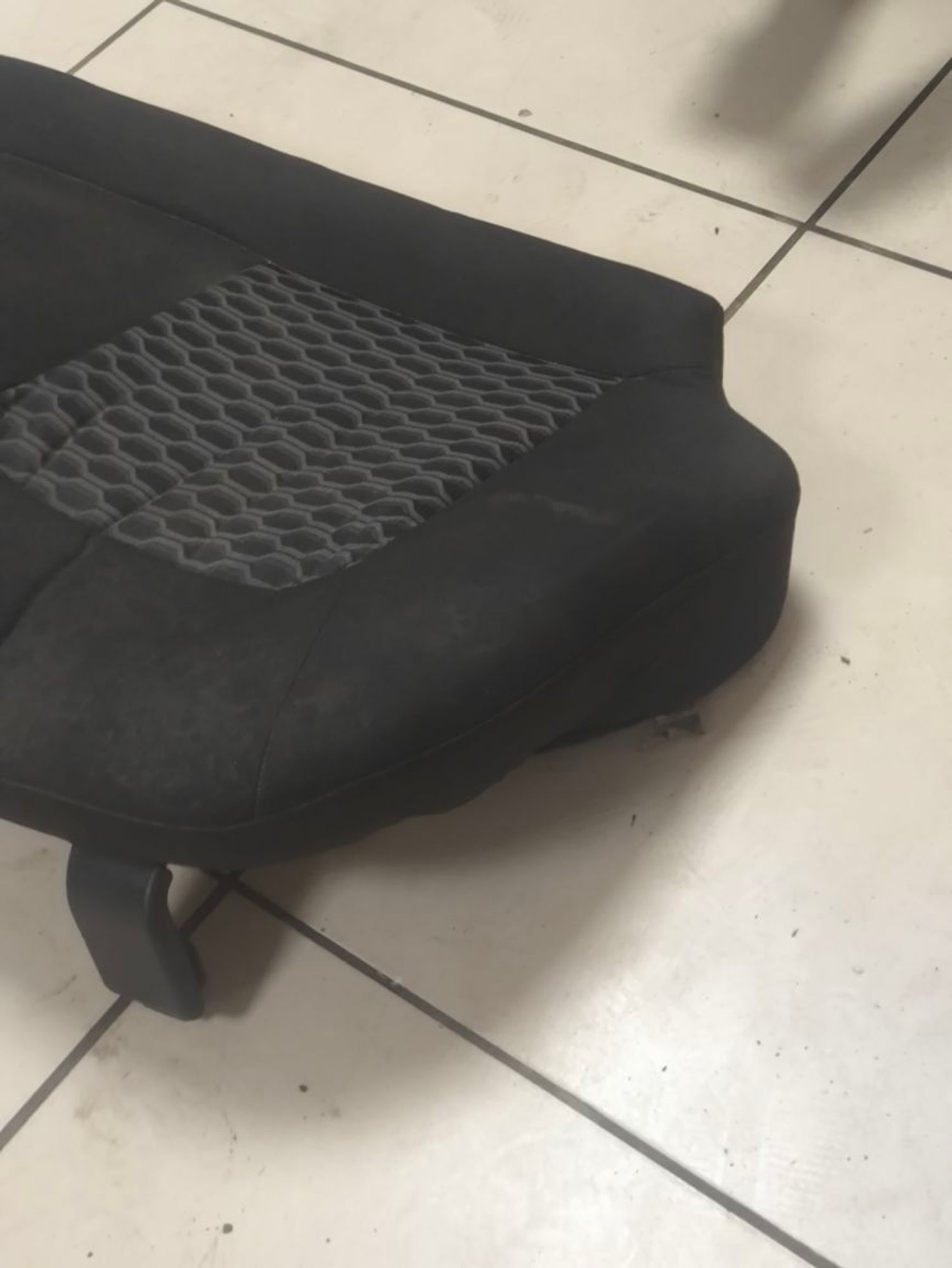 https://ycs.partsauto.market/partsauto-images/thmbs/userImages/a2d258a61cc08549ac0329b7373022c0/part/5e16bf24-6a08-43a2-a203-9e4e5cec9421_1786520831330.jpg