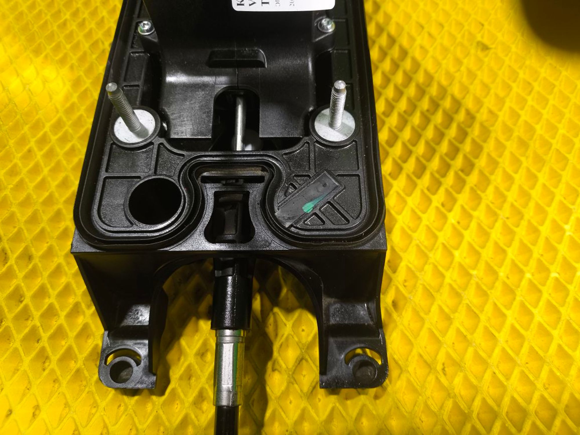 https://ycs.partsauto.market/partsauto-images/thmbs/userImages/a2d258a61cc08549ac0329b7373022c0/part/5ebdb3f3-8325-4e62-95fa-e936b1a31787_1779784160470.jpg