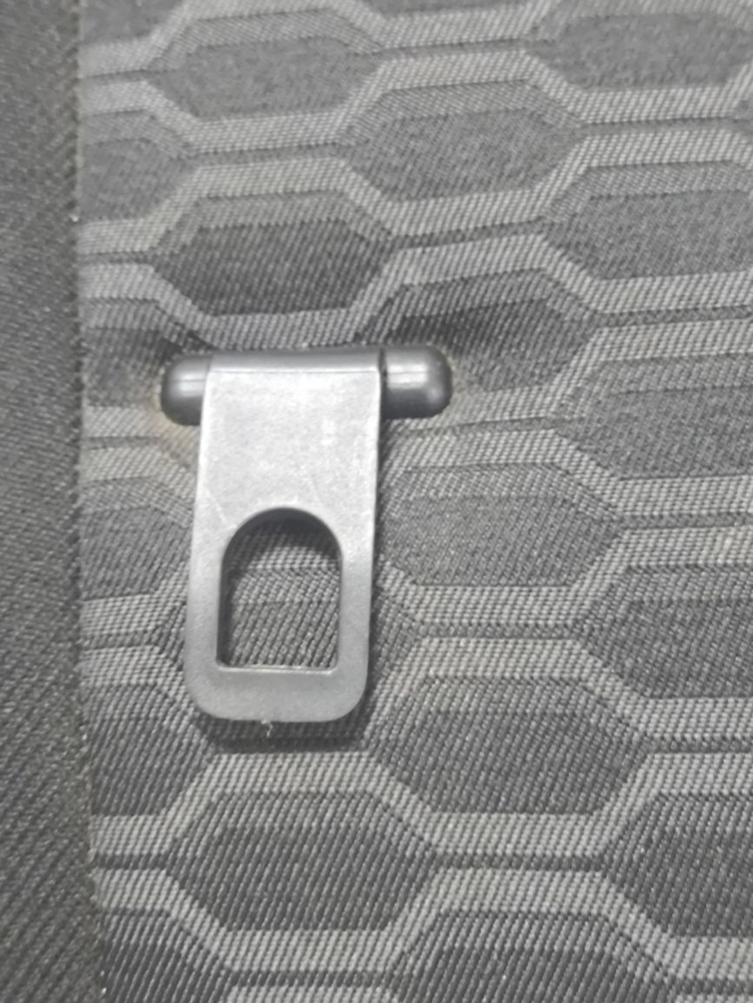 https://ycs.partsauto.market/partsauto-images/thmbs/userImages/a2d258a61cc08549ac0329b7373022c0/part/6035c0bd-ac4c-4db9-b0a5-a1305d2f8b89_1786521705655.jpg
