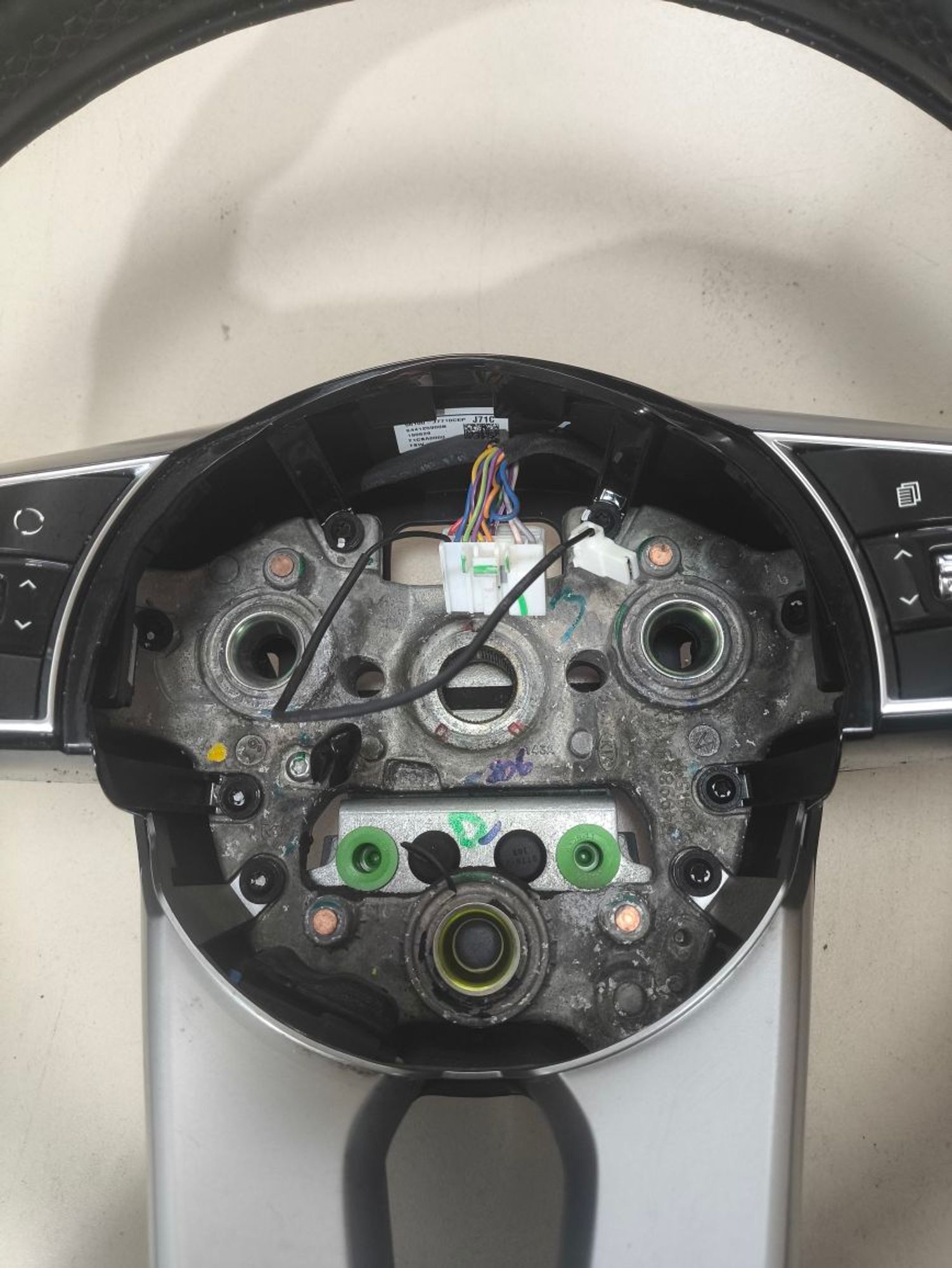 https://ycs.partsauto.market/partsauto-images/thmbs/userImages/a2d258a61cc08549ac0329b7373022c0/part/607f8a1f-355b-4b36-9aa3-6f3c83755a50_1781091599013.jpg